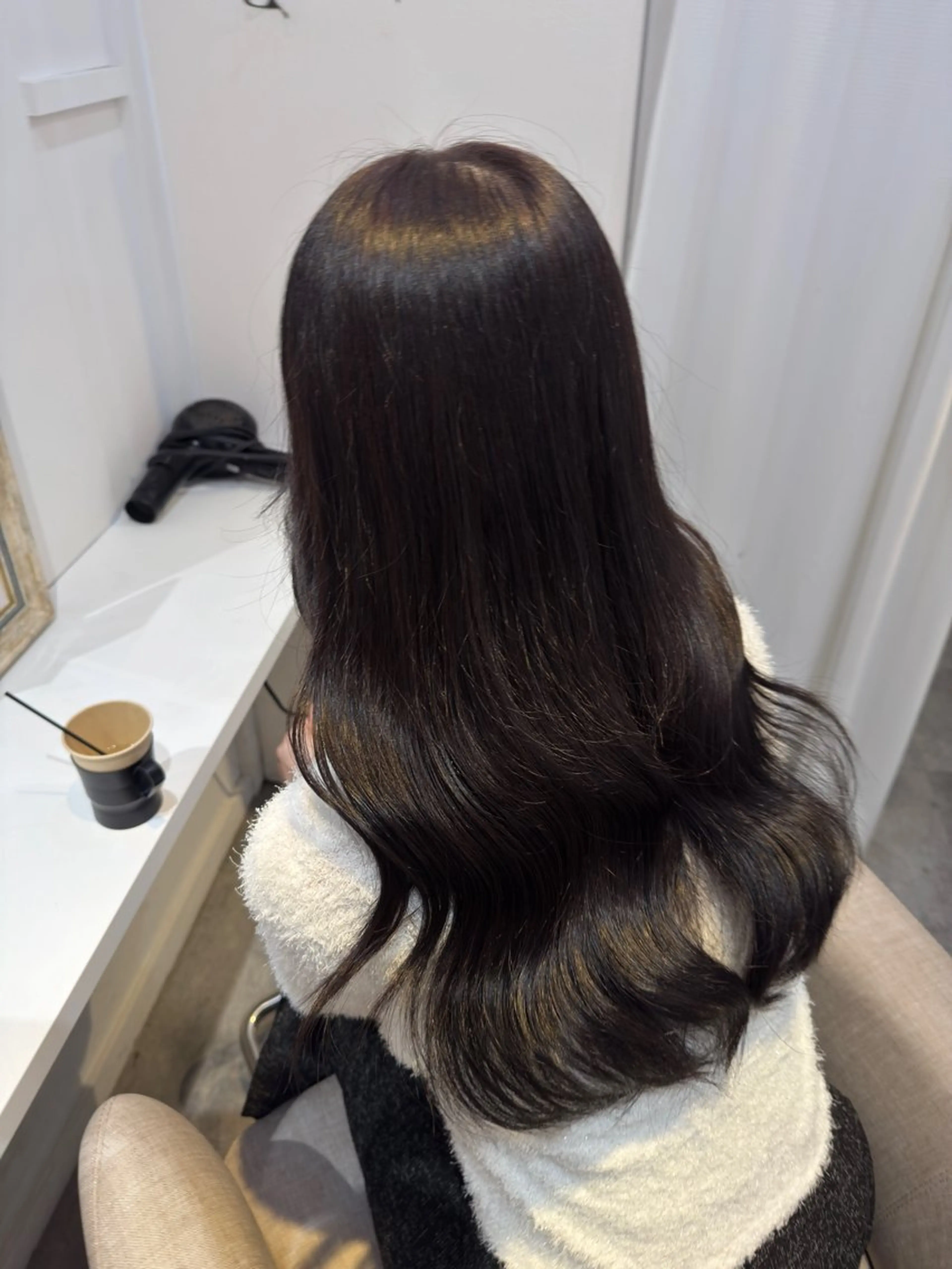 ロング ヘアカラー 【透明感カラー🫧】 【梅田】ハルのヘアスタイル