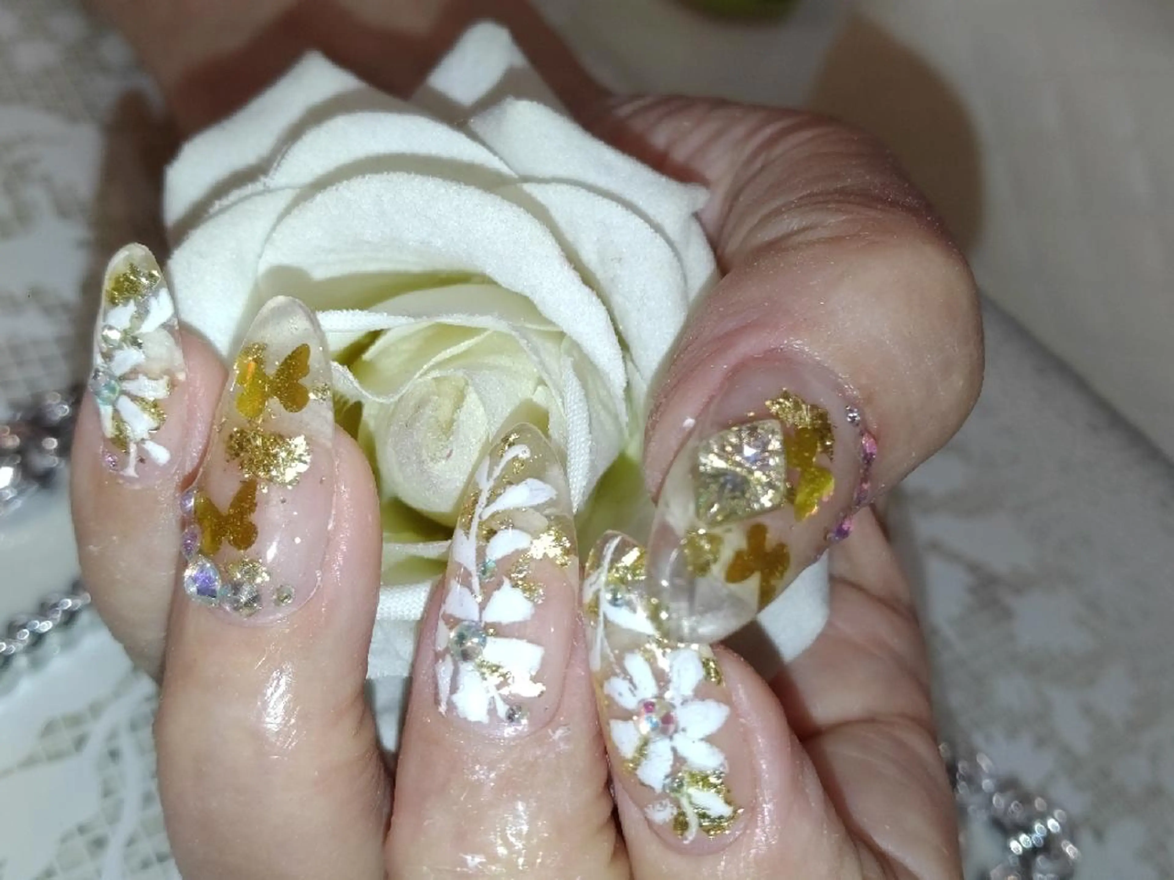 ネイル アートネイル フラワーネイル エステとネイル ローズコンフォートのネイルデザイン