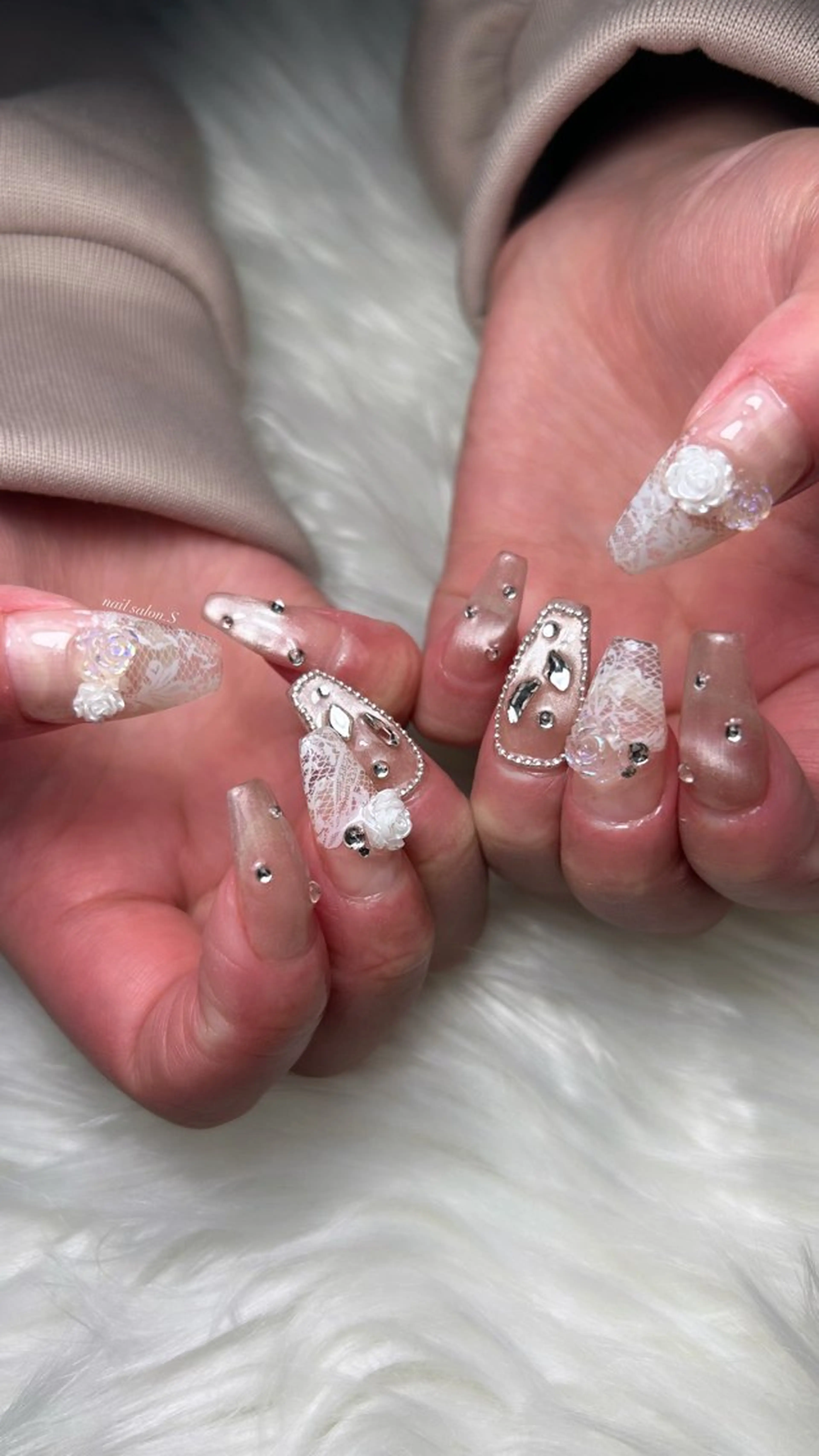 ネイル アートネイル ジェルネイル 持ち込み スカルプネイル ハンドネイル 関山 志乃のネイルデザイン