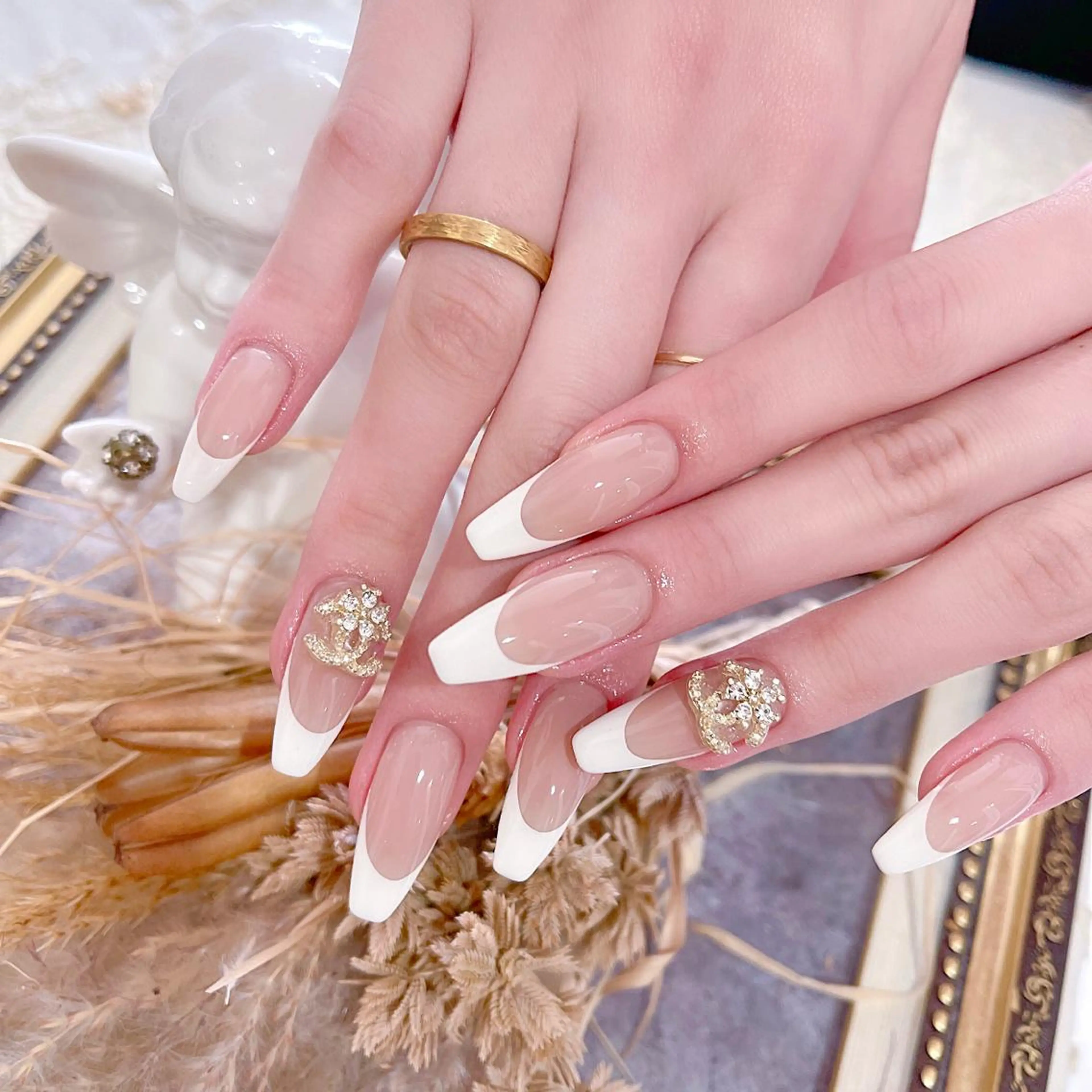ネイル FLY Nail Salonのネイルデザイン