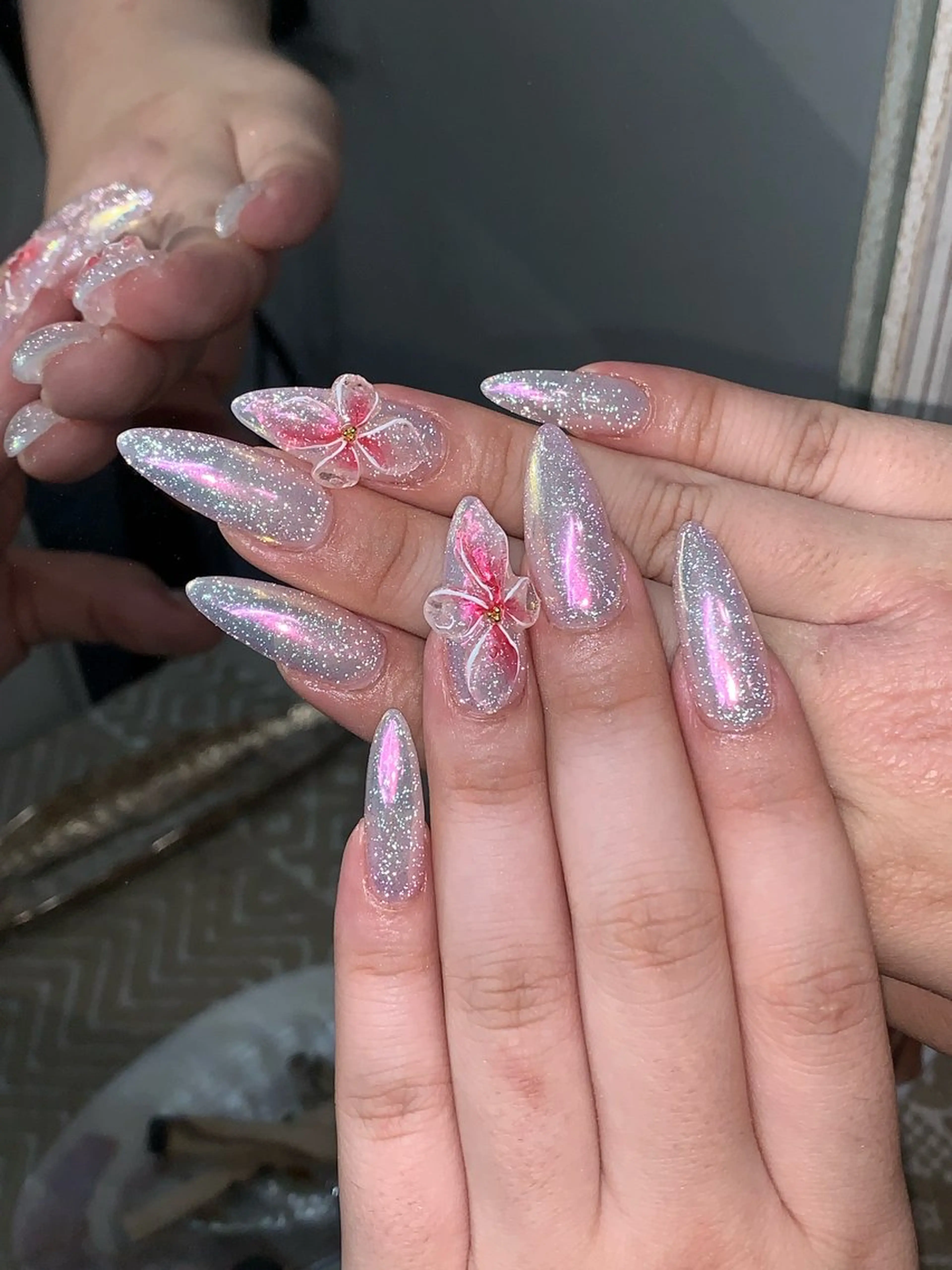 ネイル ハンドネイル NES NAIL所属・さゆり￤推しキャラ ￤ロングネイル🩷のネイルデザイン