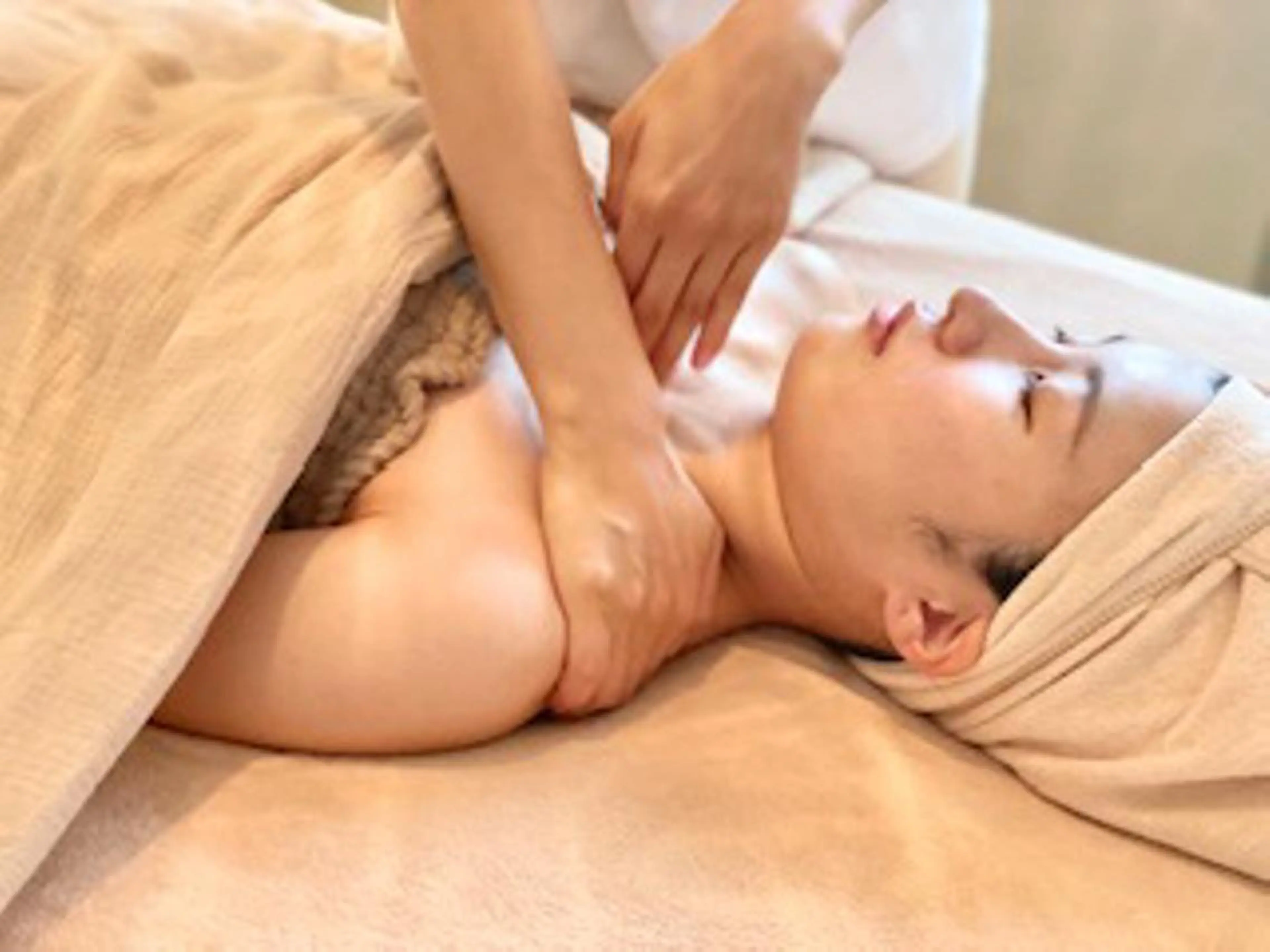 ショート カラー パーマ ヘアアレンジ メンズ キッズ ネイル マツエク・マツパ エステ リラク 🌈Gemini 新大阪🌈の眉毛・アイブロウイメージ