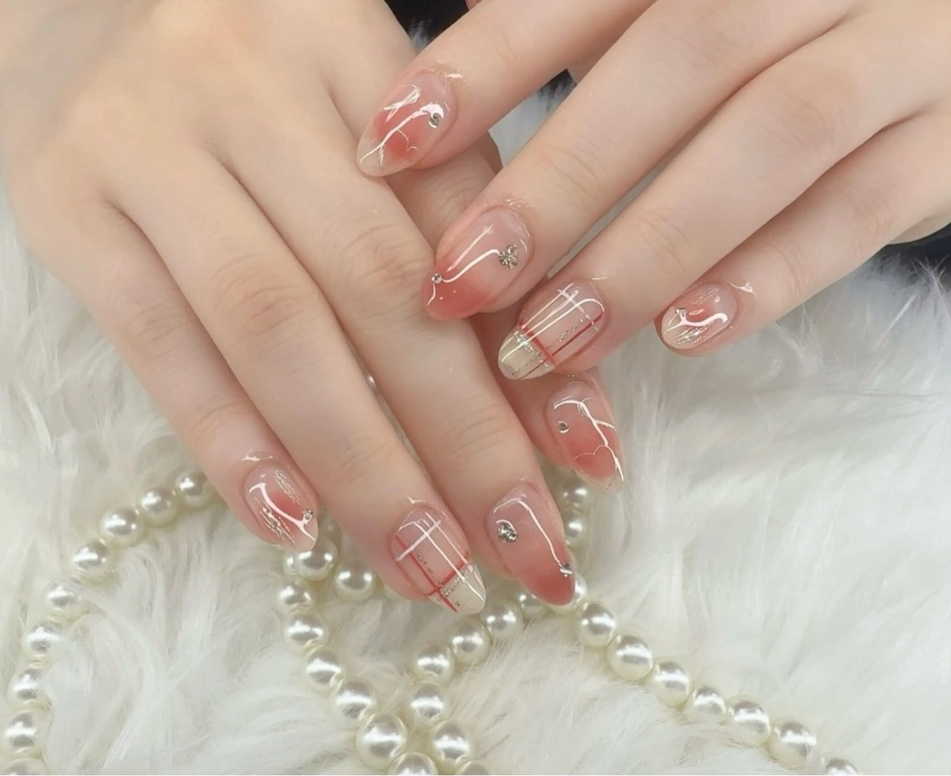 ネイル ハンドネイル ハンドケア queen nailのネイルデザイン