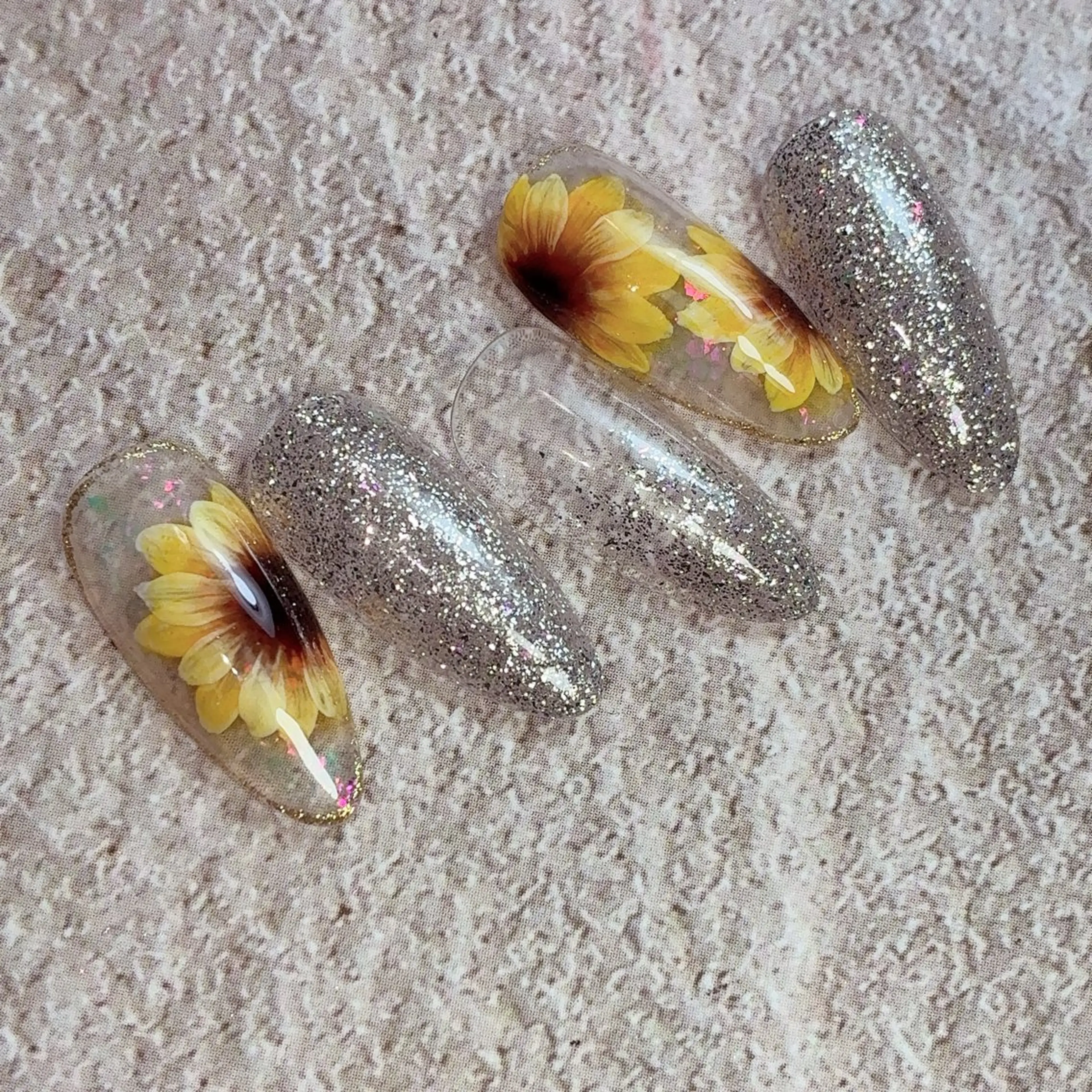 ネイル フラッシュネイル 夏ネイル ハンドネイル -nailroom- familiaのネイルデザイン