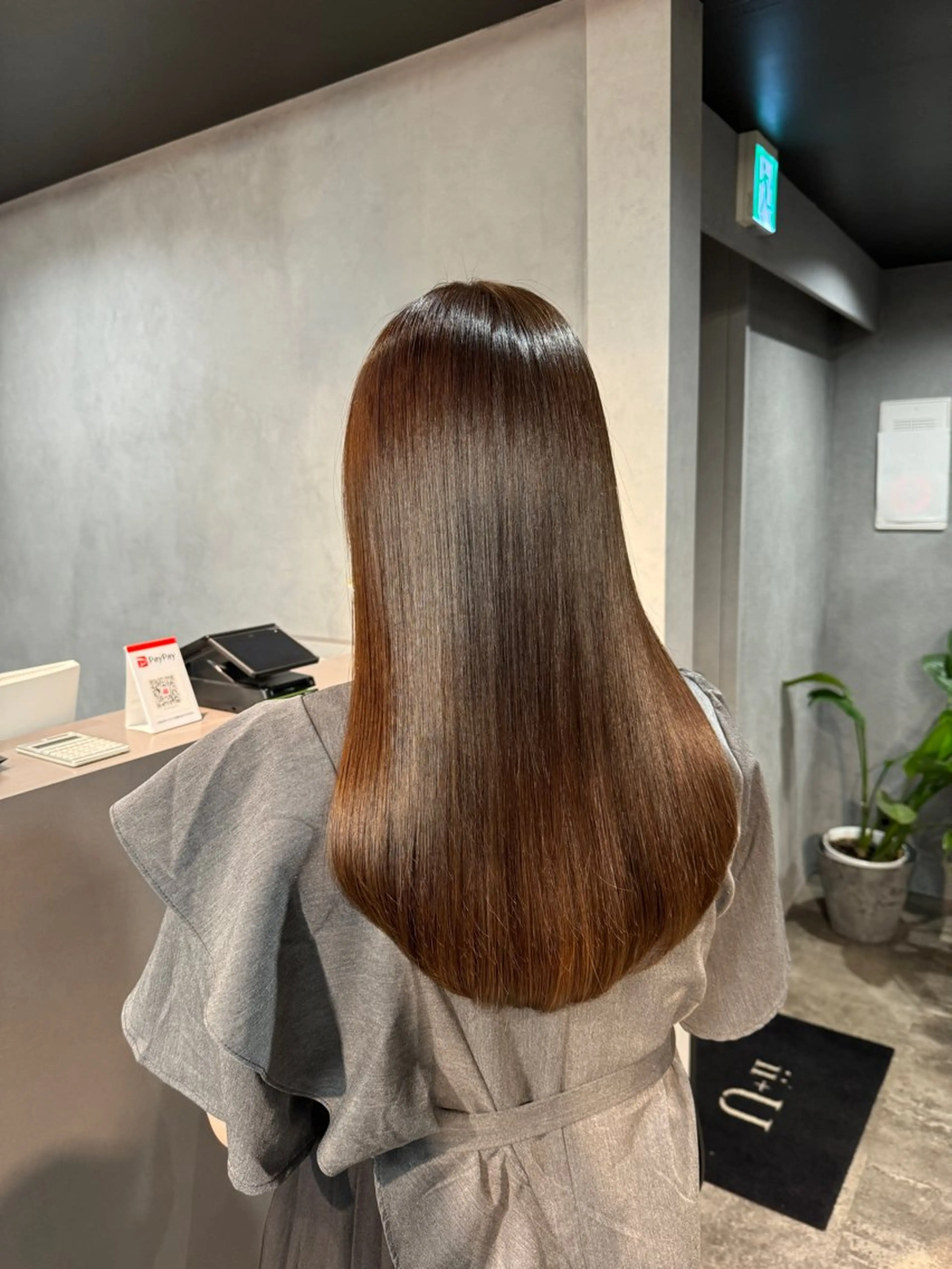 セミロング カット ヘアカラー トリートメント 髪質改善/艶髪 MINAMIのヘアスタイル