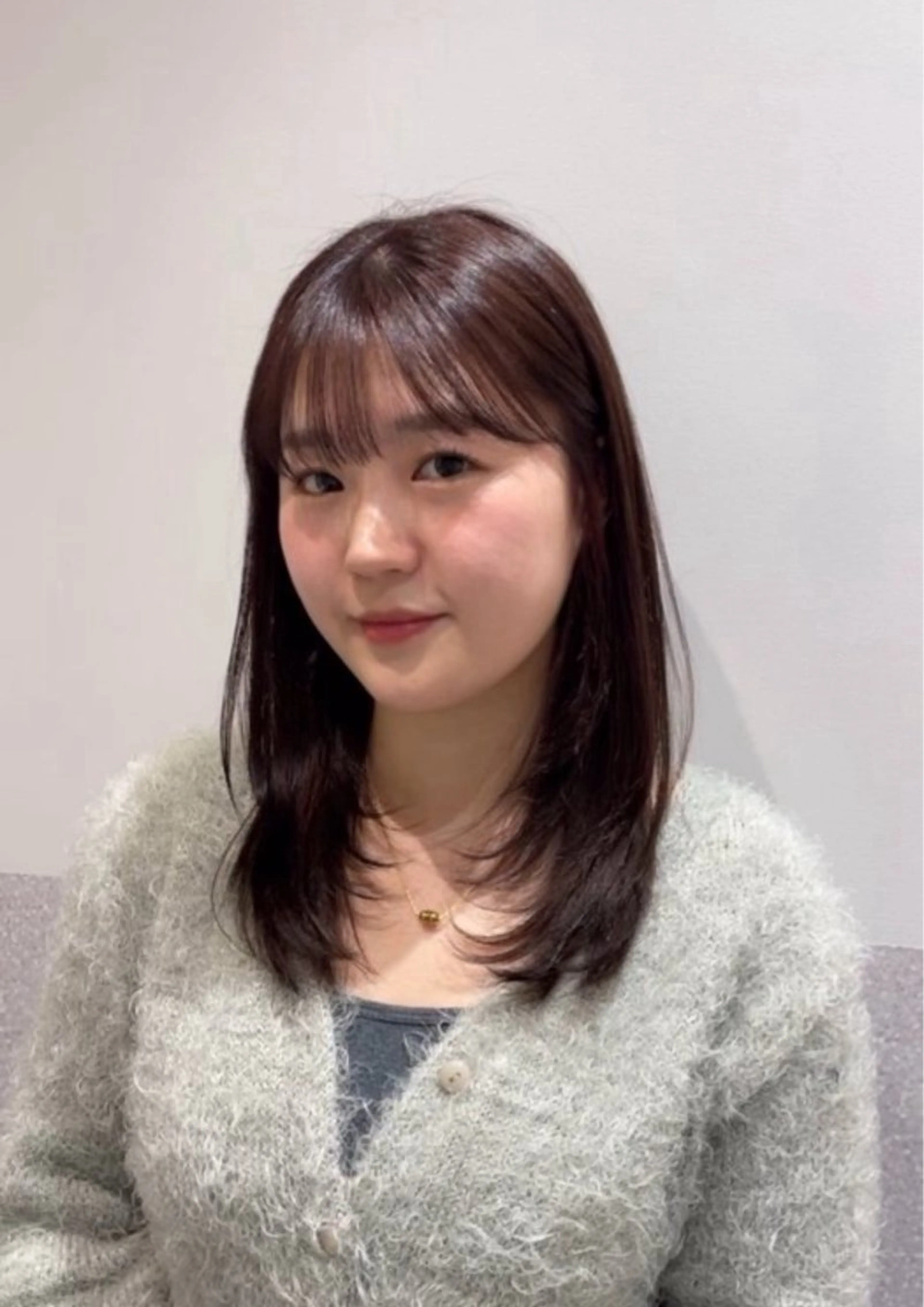 ミディアム ハッシュカット 韓国風ヘア レイヤーカット カット ヘアカラー トリートメント ❤︎︎韓国ヘア❤︎︎ 𝑺𝒉𝒊𝒉𝒐のヘアスタイル