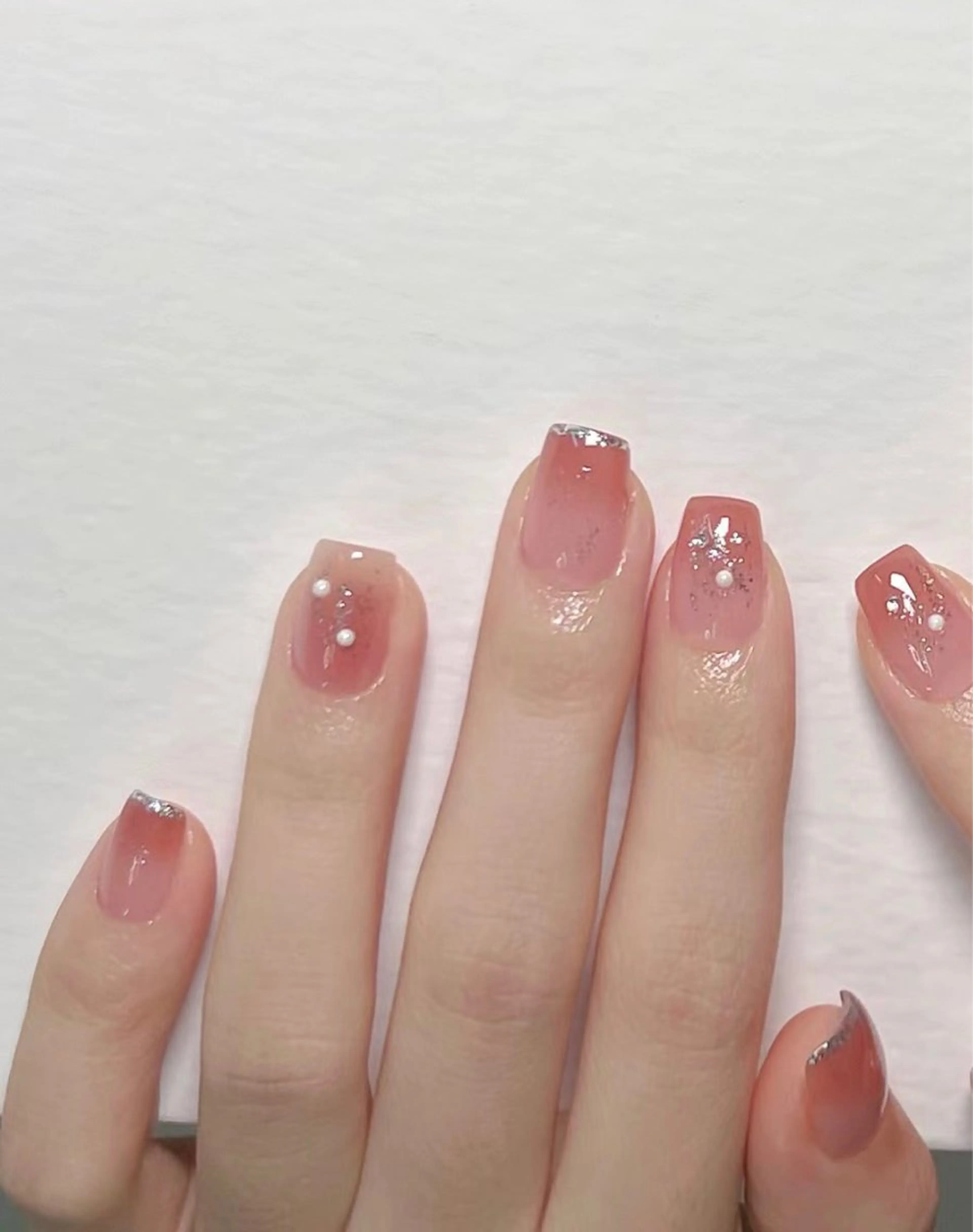 ネイル 💅E•U•B NAIL🌹所属・横浜市中区曙町 ネイルE·U·Bのネイルデザイン