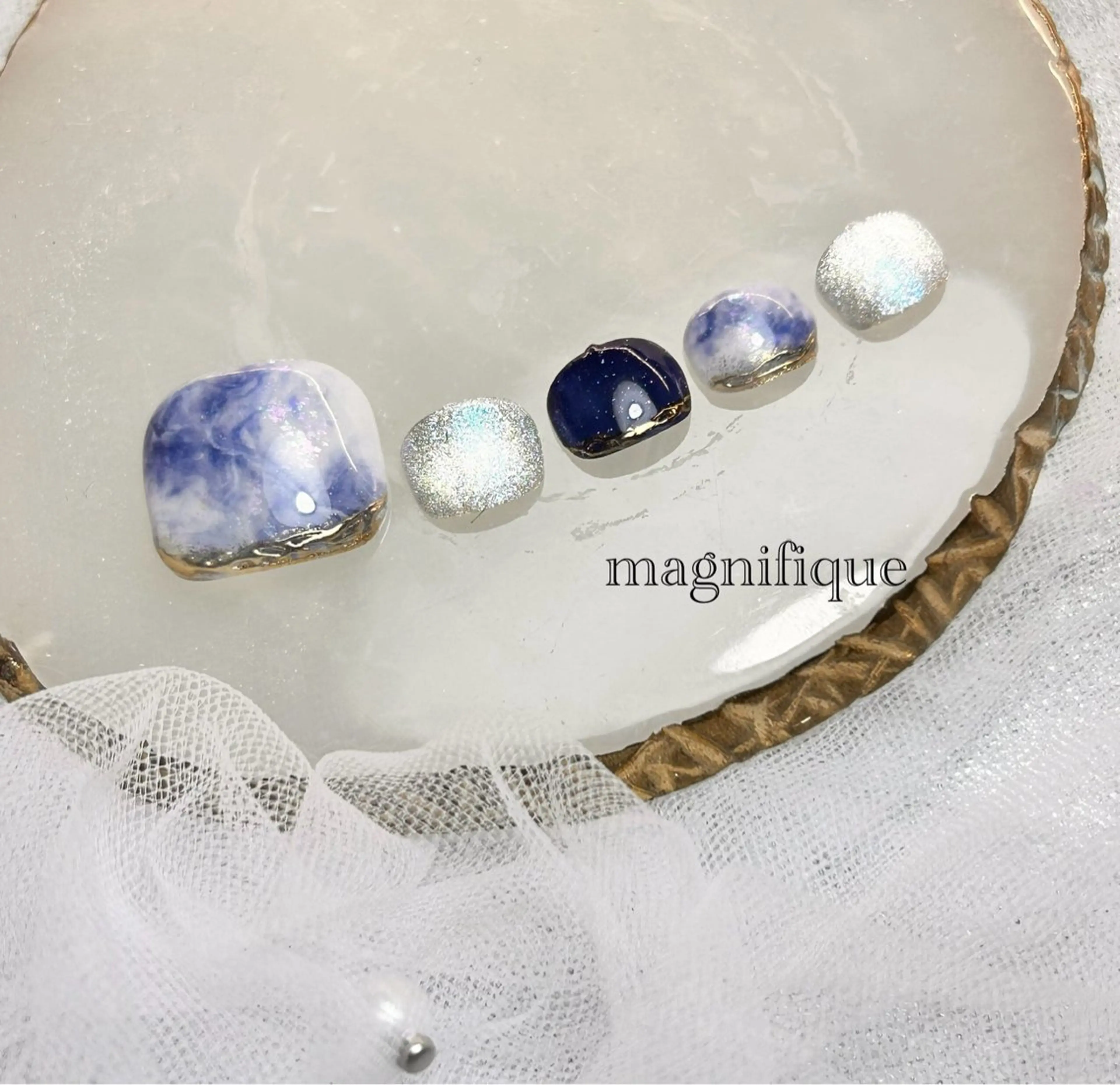 ネイル アートネイル ブルー フットネイル ロングネイル ニュアンスネイル プライベートサロン マニフィークのネイルデザイン