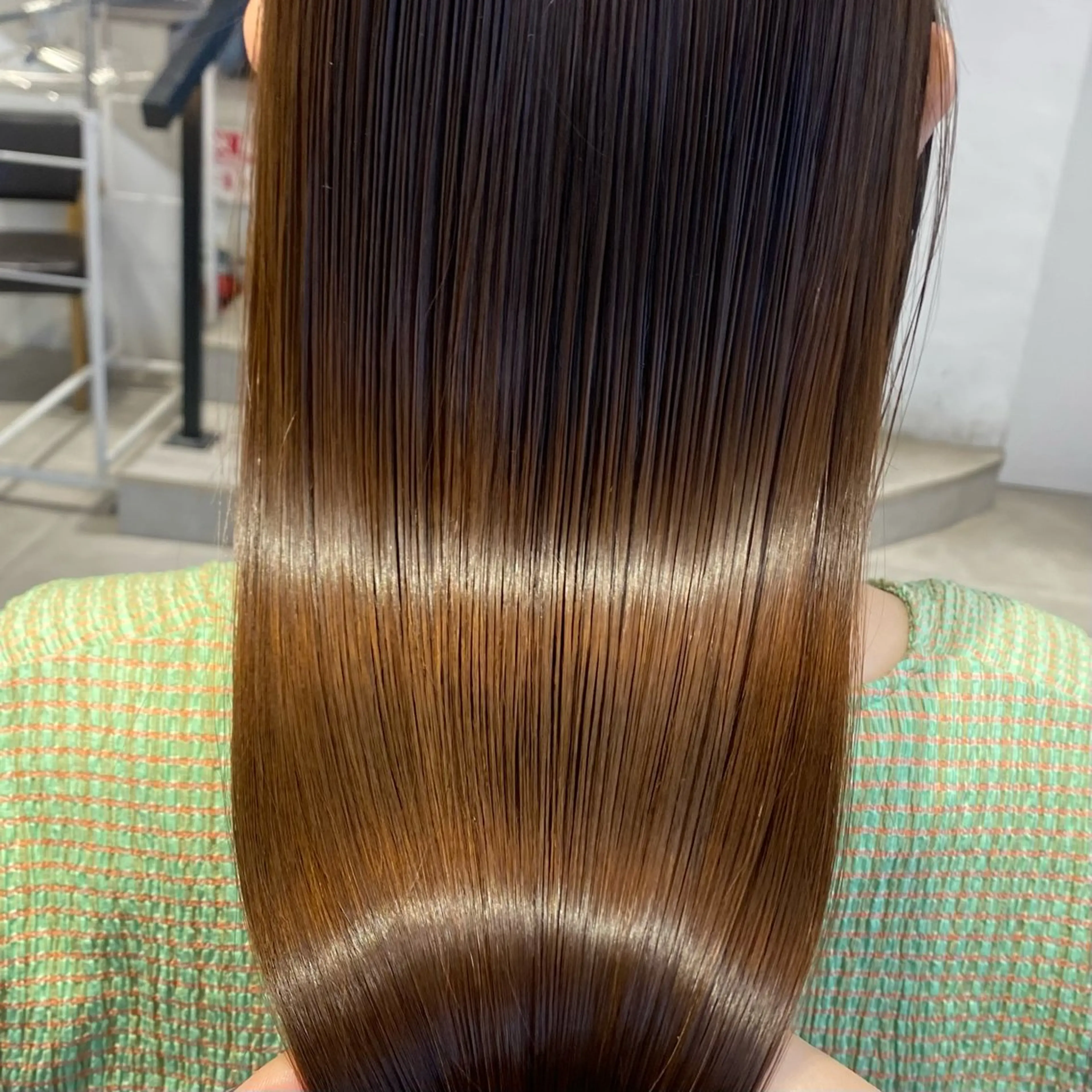 ロング 酸性ストレート・ メンズ  三原 楊子のヘアスタイル