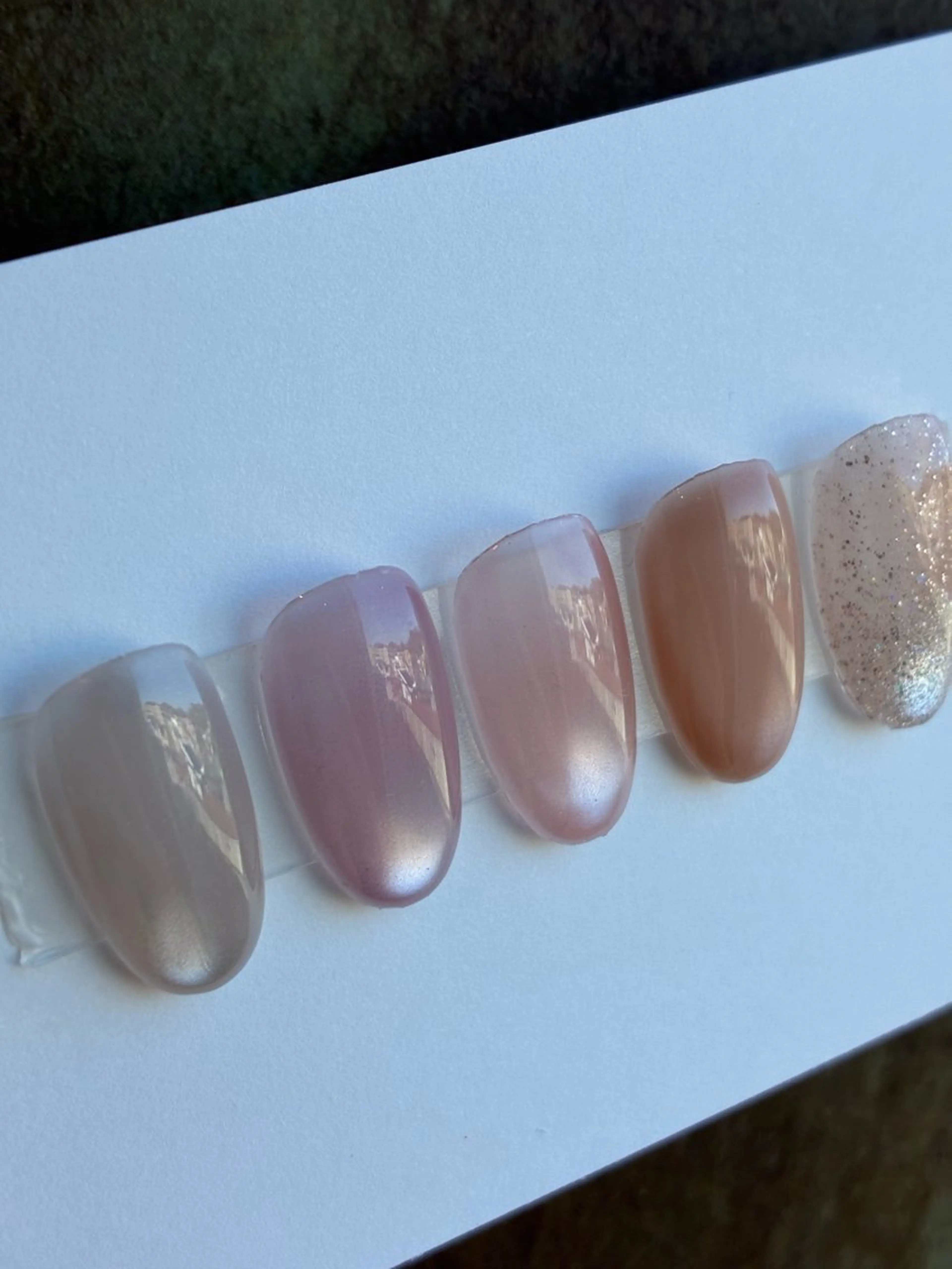 ネイル マグネットネイル ハンドネイル intheForest所属・Koga Rieのネイルデザイン