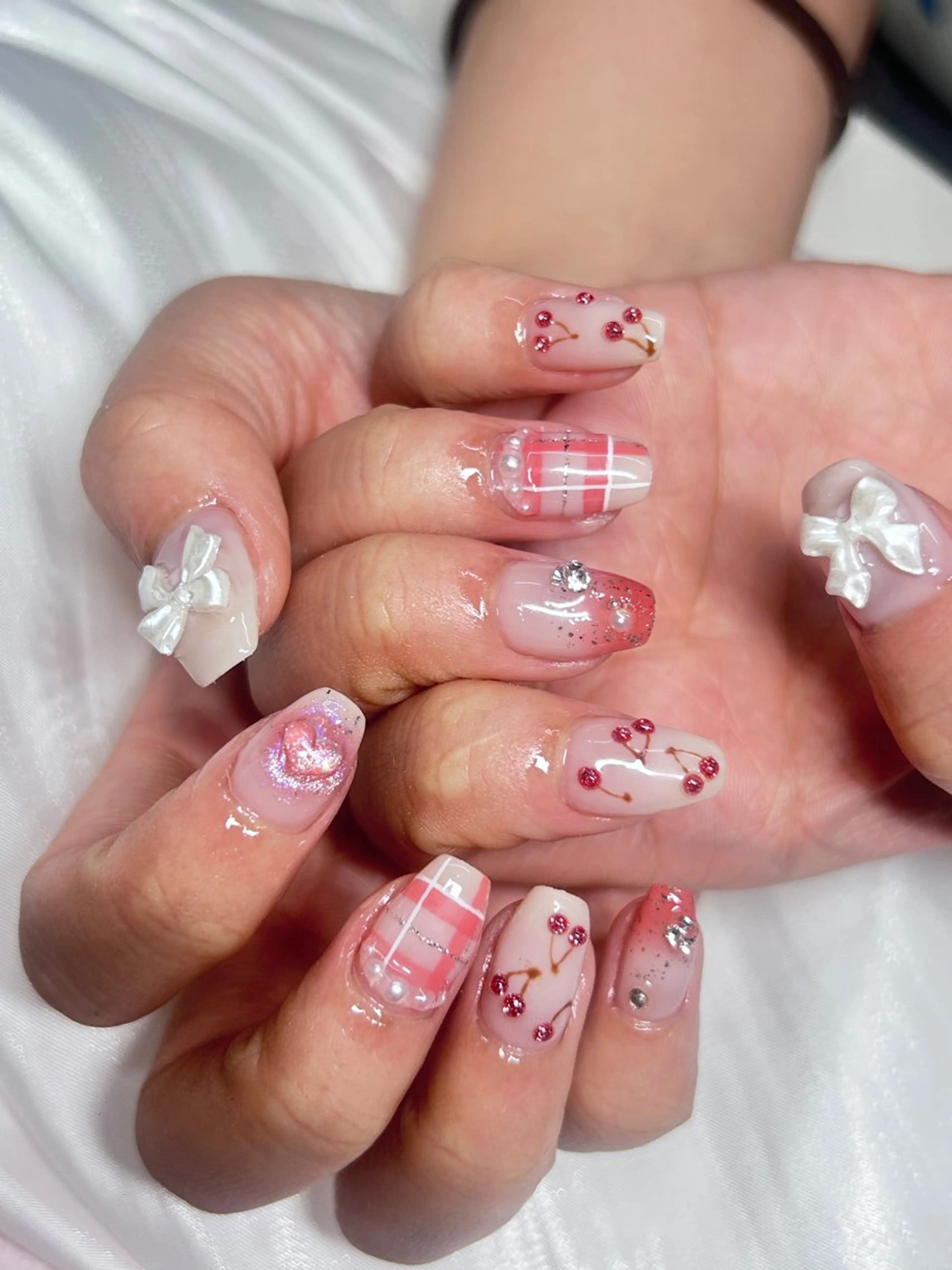 ネイル hello.nail所属・Horie 雪のネイルデザイン