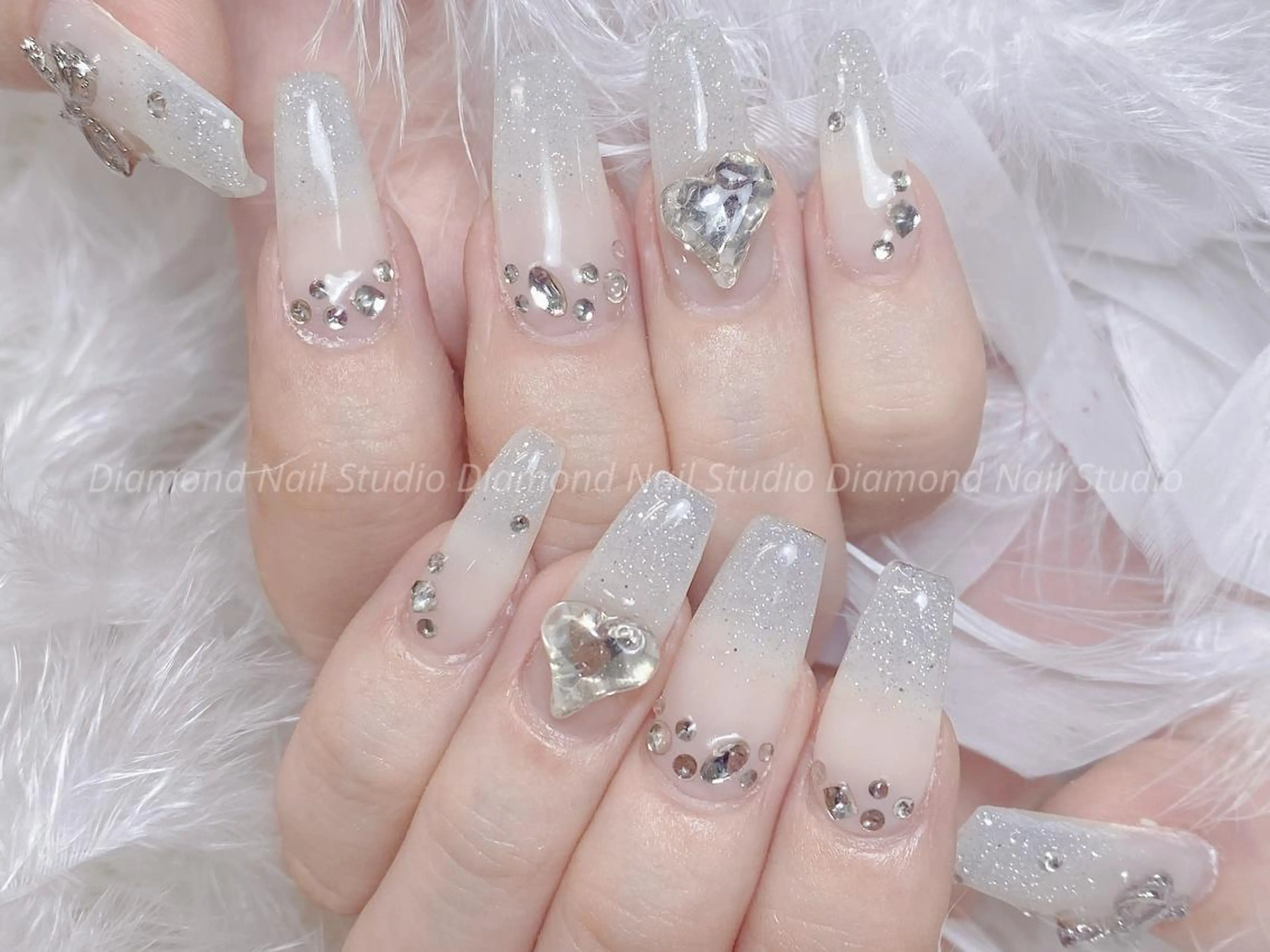 ネイル アートネイル オーロラネイル ガーリー キラキラネイル 韓国ネイル diamond ♥のネイルデザイン