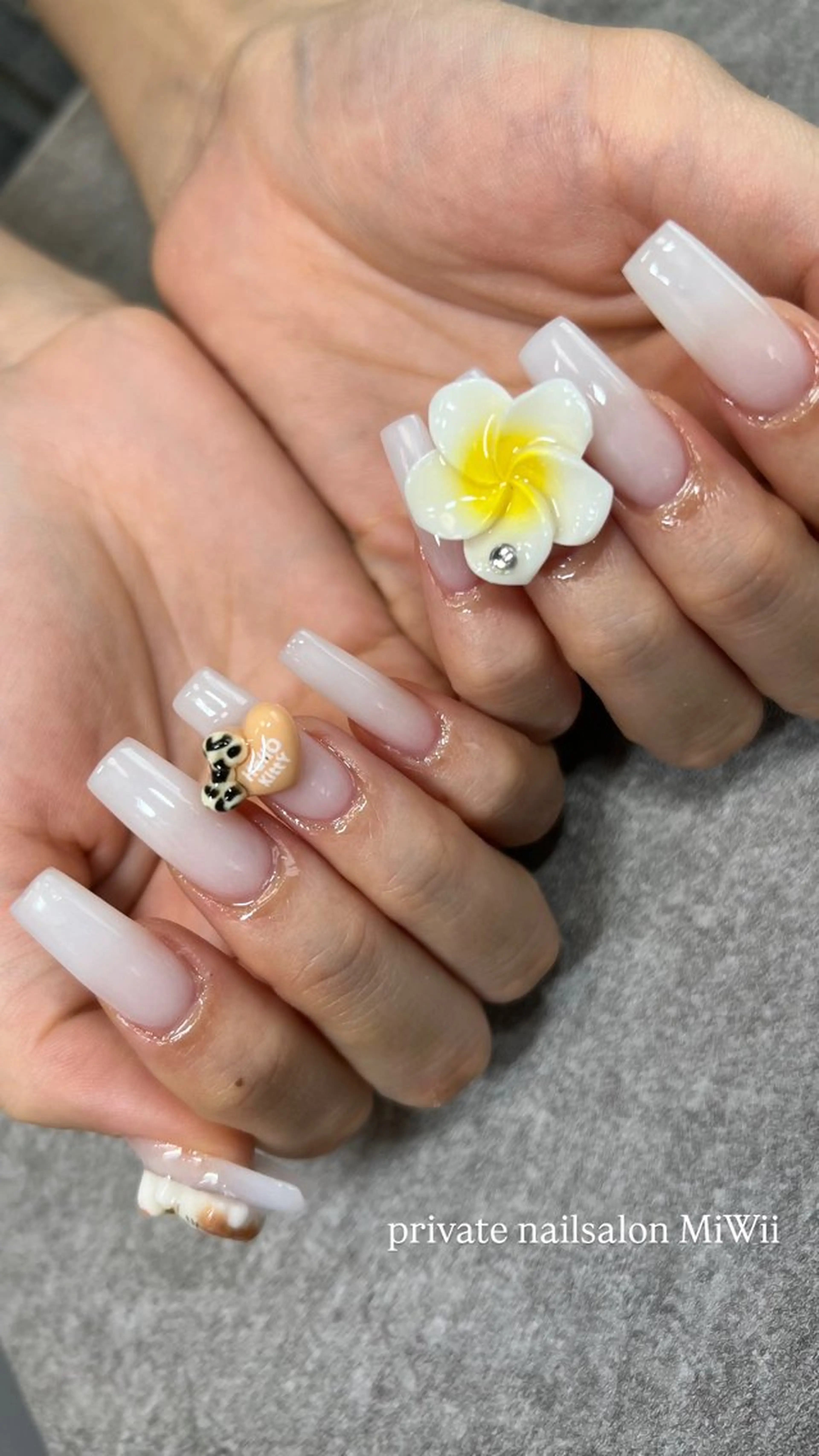 ネイル 𝐧𝐚𝐢𝐥 𝐌𝐢𝐖𝐢𝐢のネイルデザイン