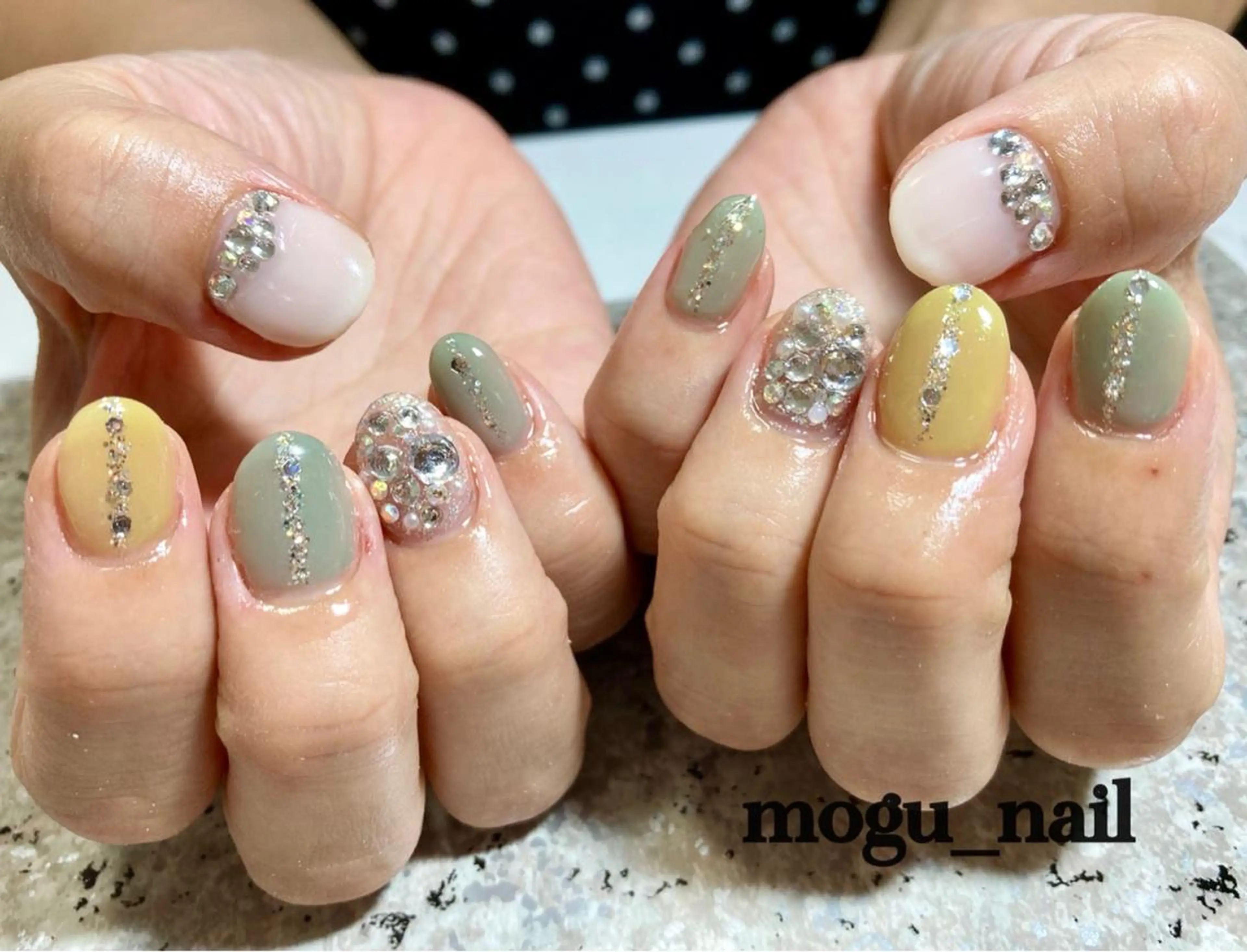 ネイル Mogu_ nailのネイルデザイン