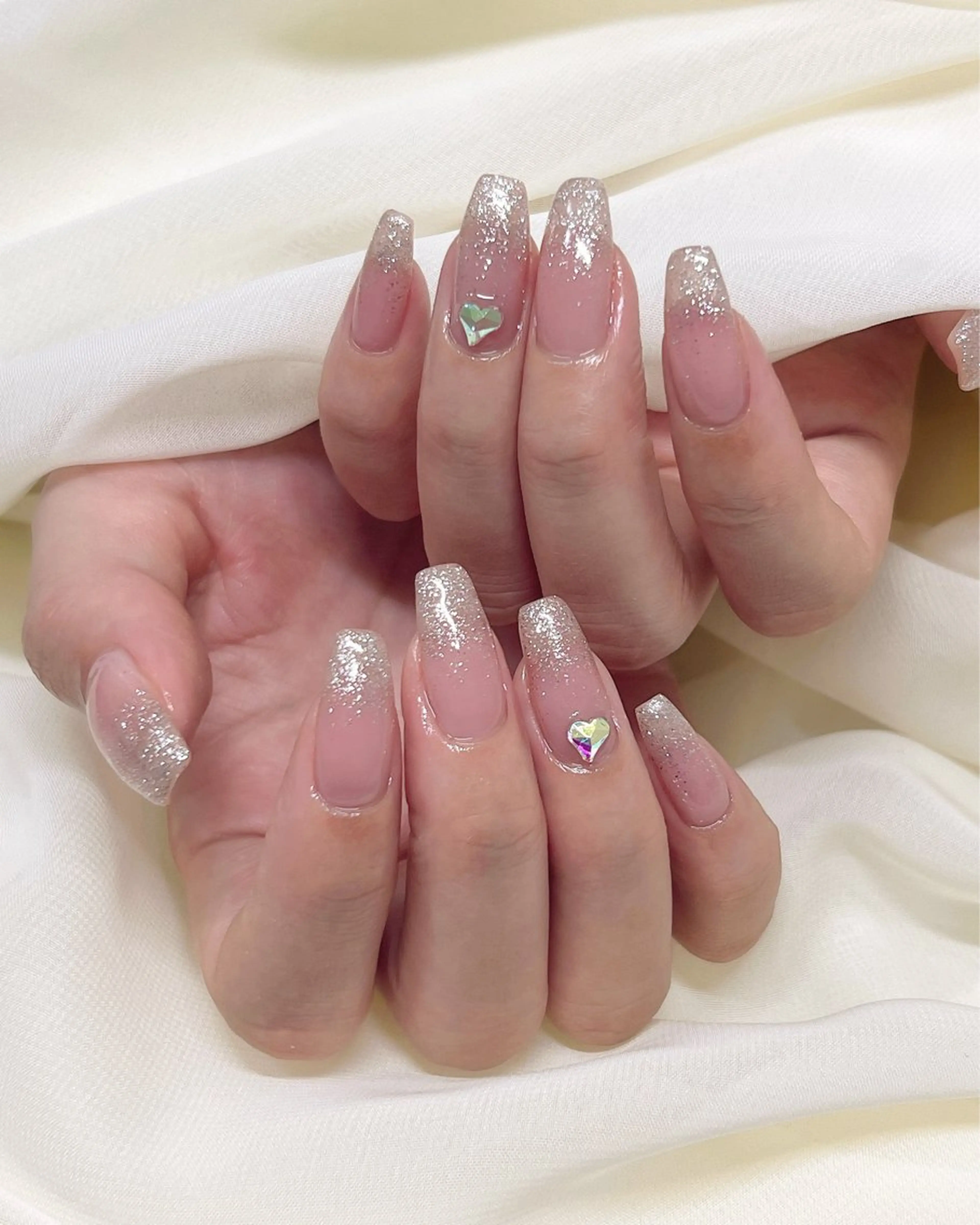 ネイル ハート ラメ(グリッター) ラメグラデーション 持ち込み nail salon MUAのネイルデザイン