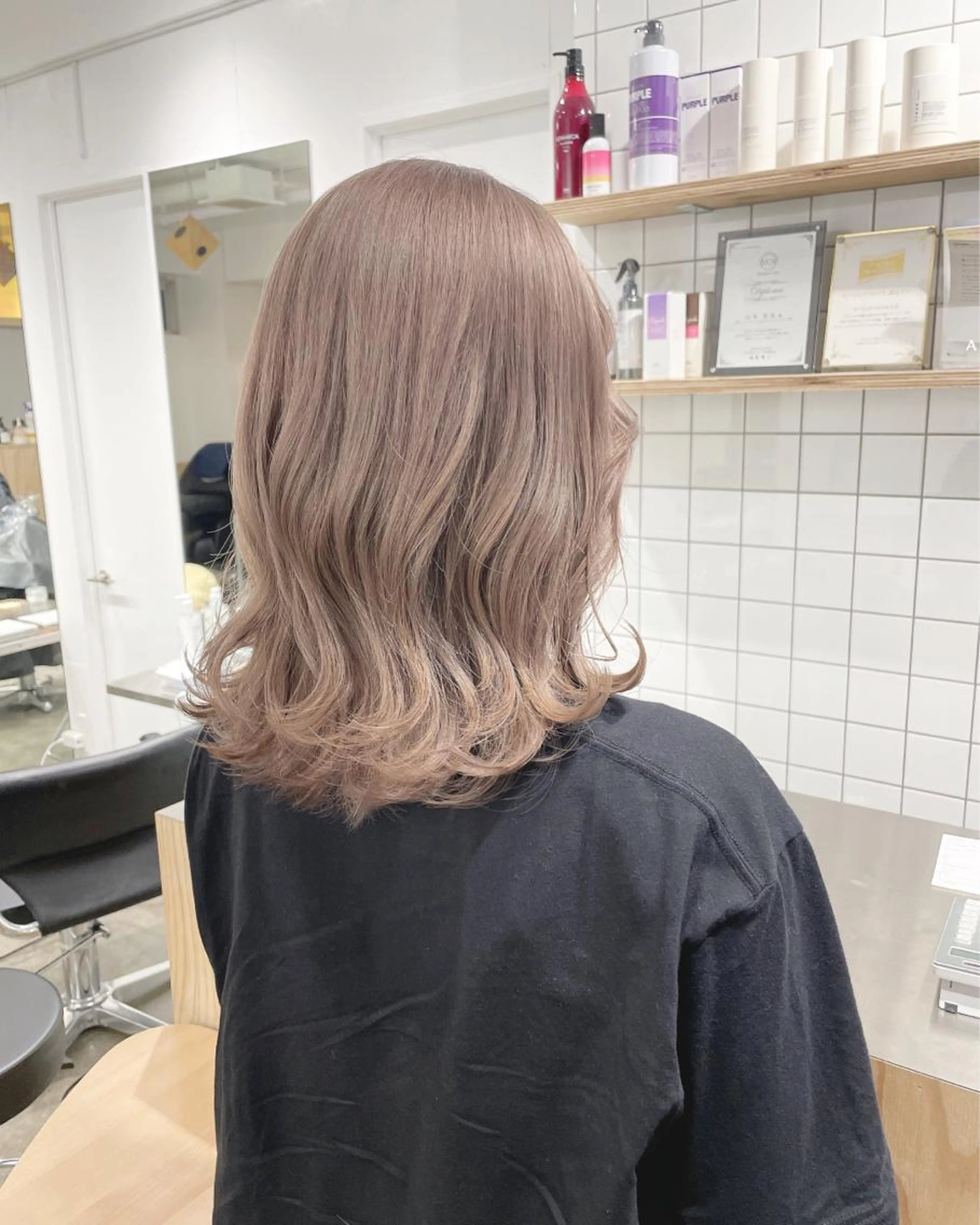 [🍀全員クーポンです🐰]ハイトーンカラーダブルブリーチ＋カラー＋Aujua2ステップトリートメントの写真