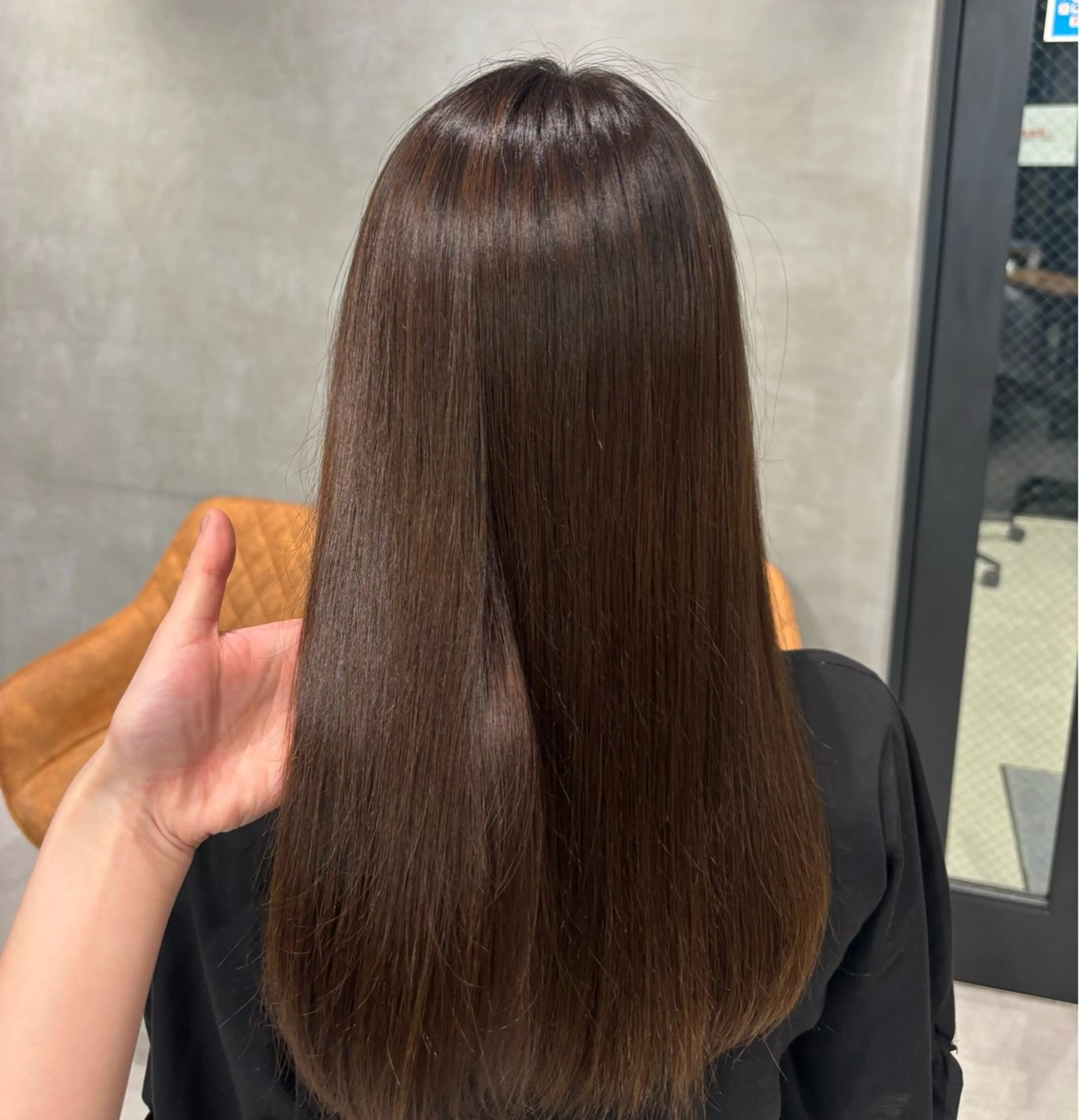 ロング カラー ヘアカラー トリートメント うる艶カラー✨️ 耳ツボ💠mamiのヘアスタイル