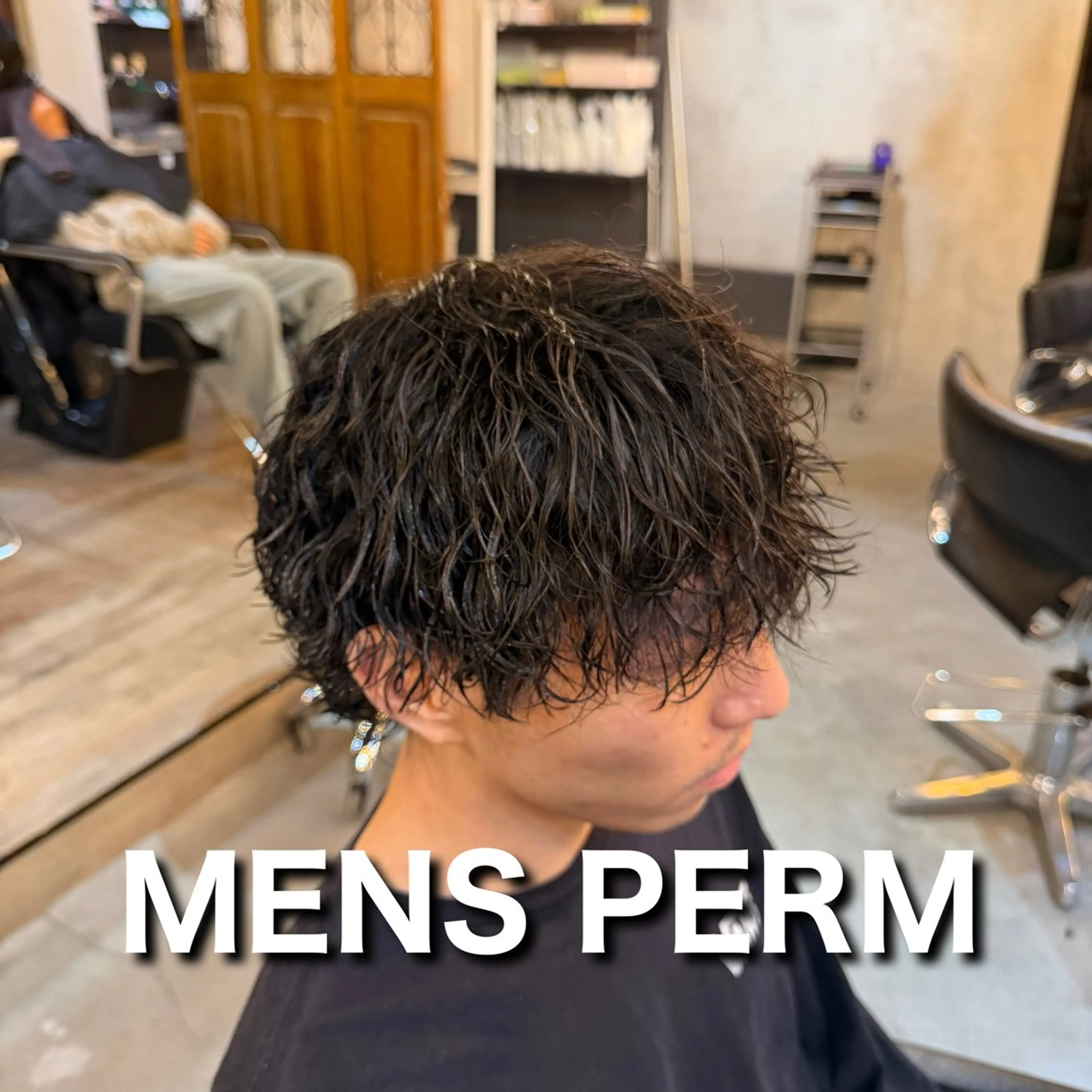 ショート パーマ メンズ マッシュ メンズパーマ ツイストスパイラルパーマ スパイラルパーマ カット パーマ メンズ特化/ショート /ツイスパ/結希のヘアスタイル
