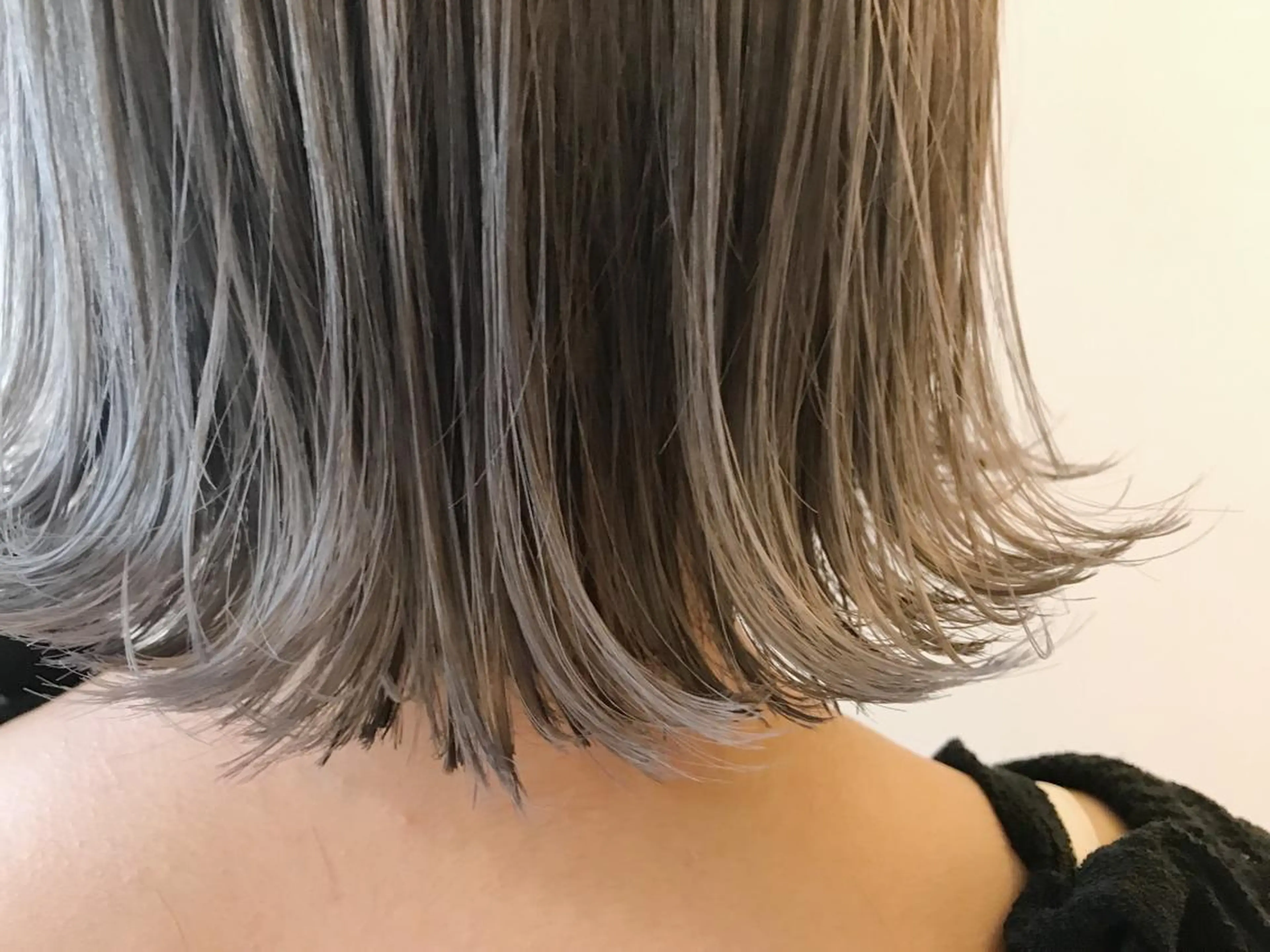 ショート カラー ブルーカラー ブルーグレー カット ヘアカラー トリートメント 💈LuTa💈_ 公式_NewOpenのヘアスタイル