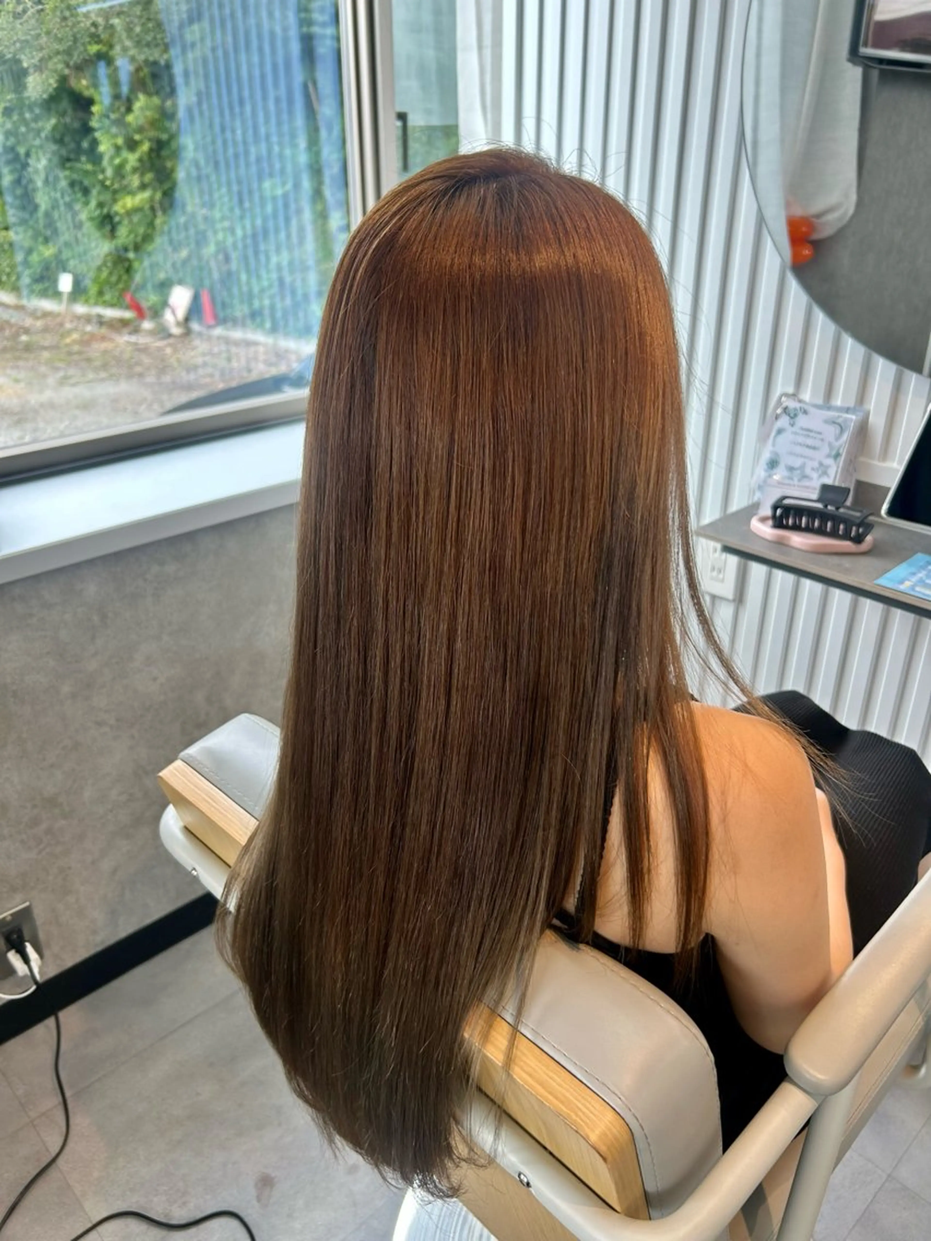 カラー ベージュカラー ミルクティーベージュ ヘアカラー 岩坪 咲希のヘアスタイル