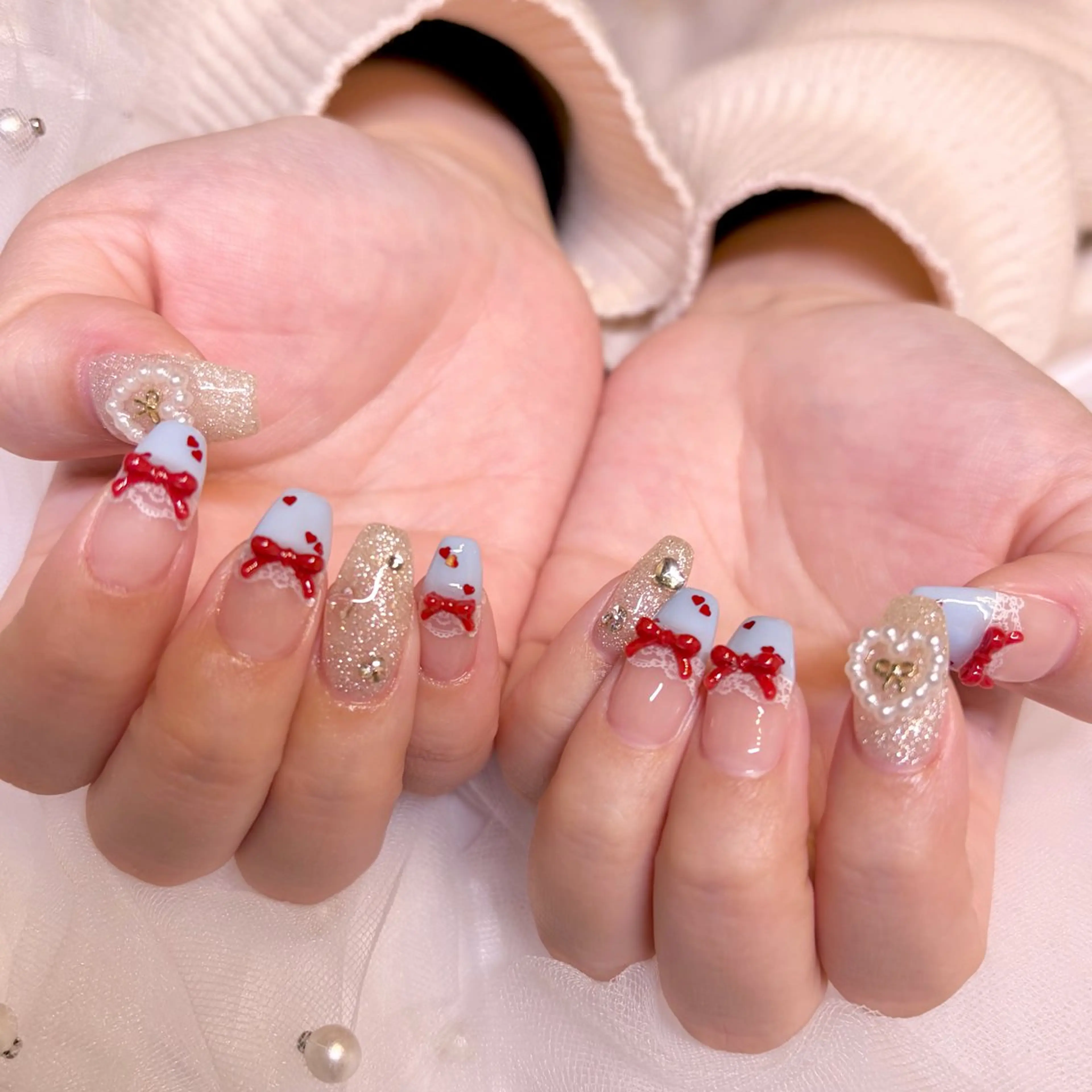 ネイル フレンチネイル ガーリー ハンドネイル nail salon e'mu💐のネイルデザイン