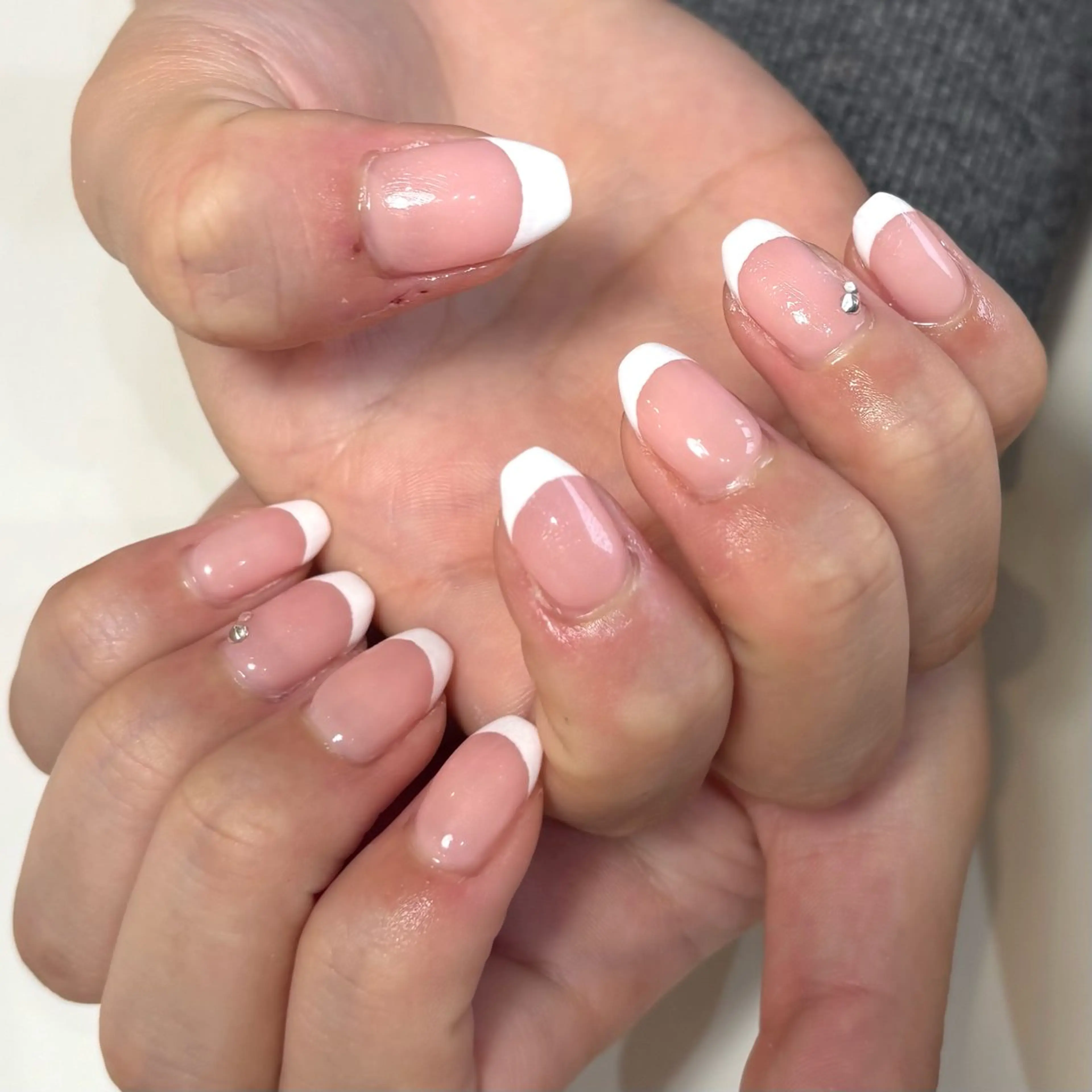 ネイル フレンチネイル ハンドネイル WHITE NAIL甲府昭和店所属・WHITE NAILのネイルデザイン
