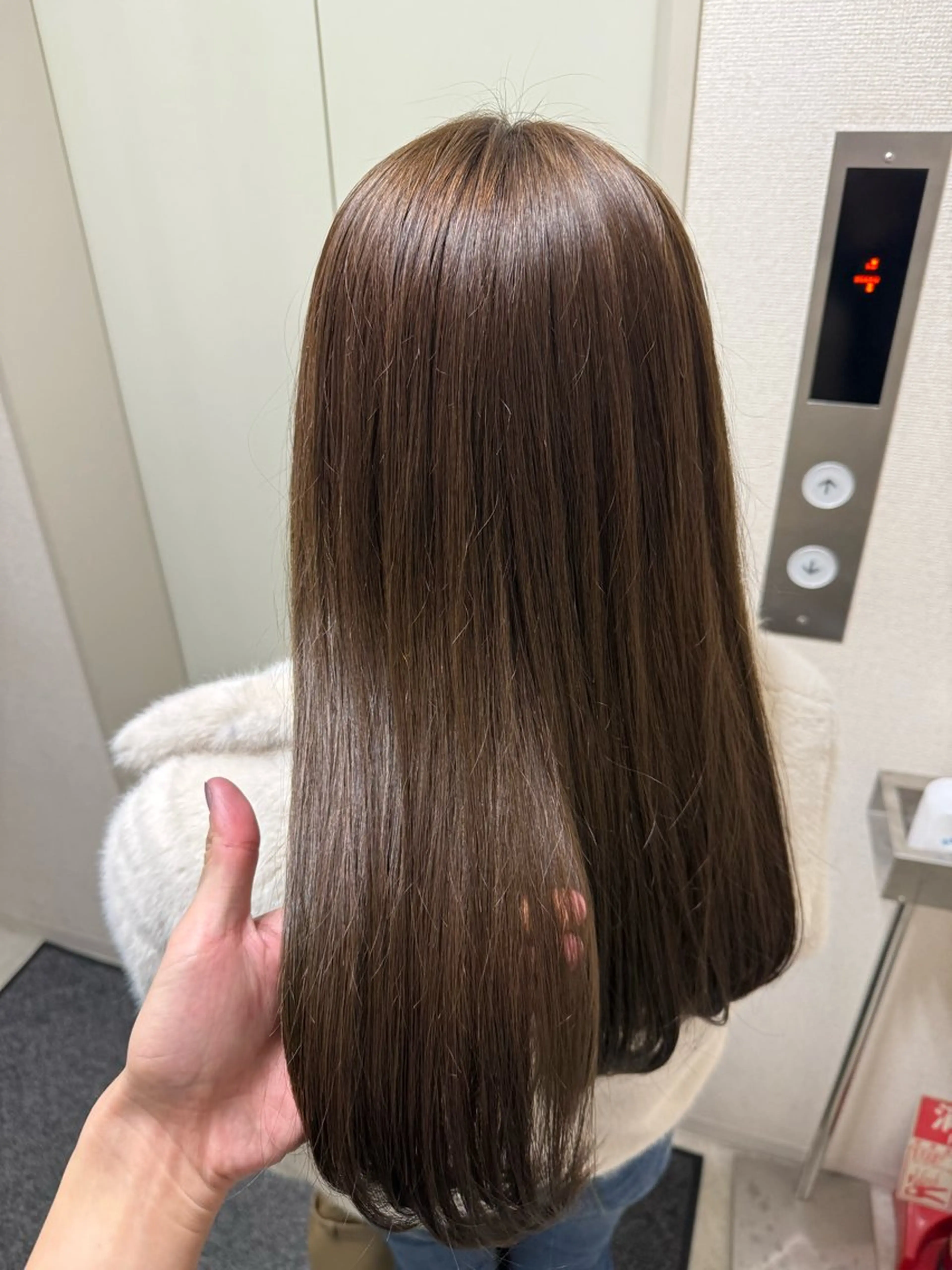 セミロング カット ヘアカラー トリートメント カラー/パ ーマ/松野和志のヘアスタイル