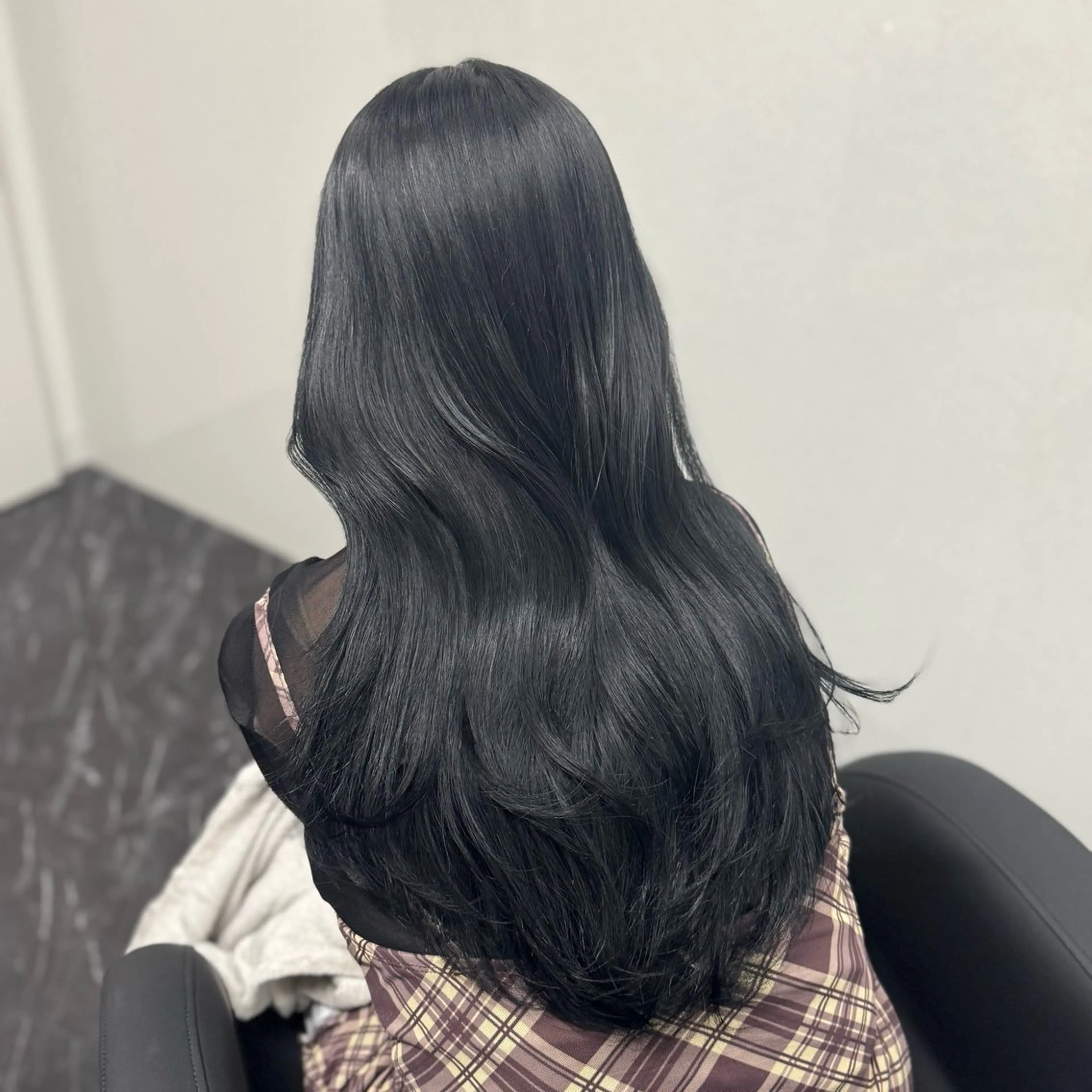 ロング カラー パーマ 黒髪 髪質改善 韓国風ヘア 縮毛矯正 トリートメント ヘアカラー トリートメント ヘアセット ブリーチなし Ⅰ 髪質改善カラーのヘアスタイル