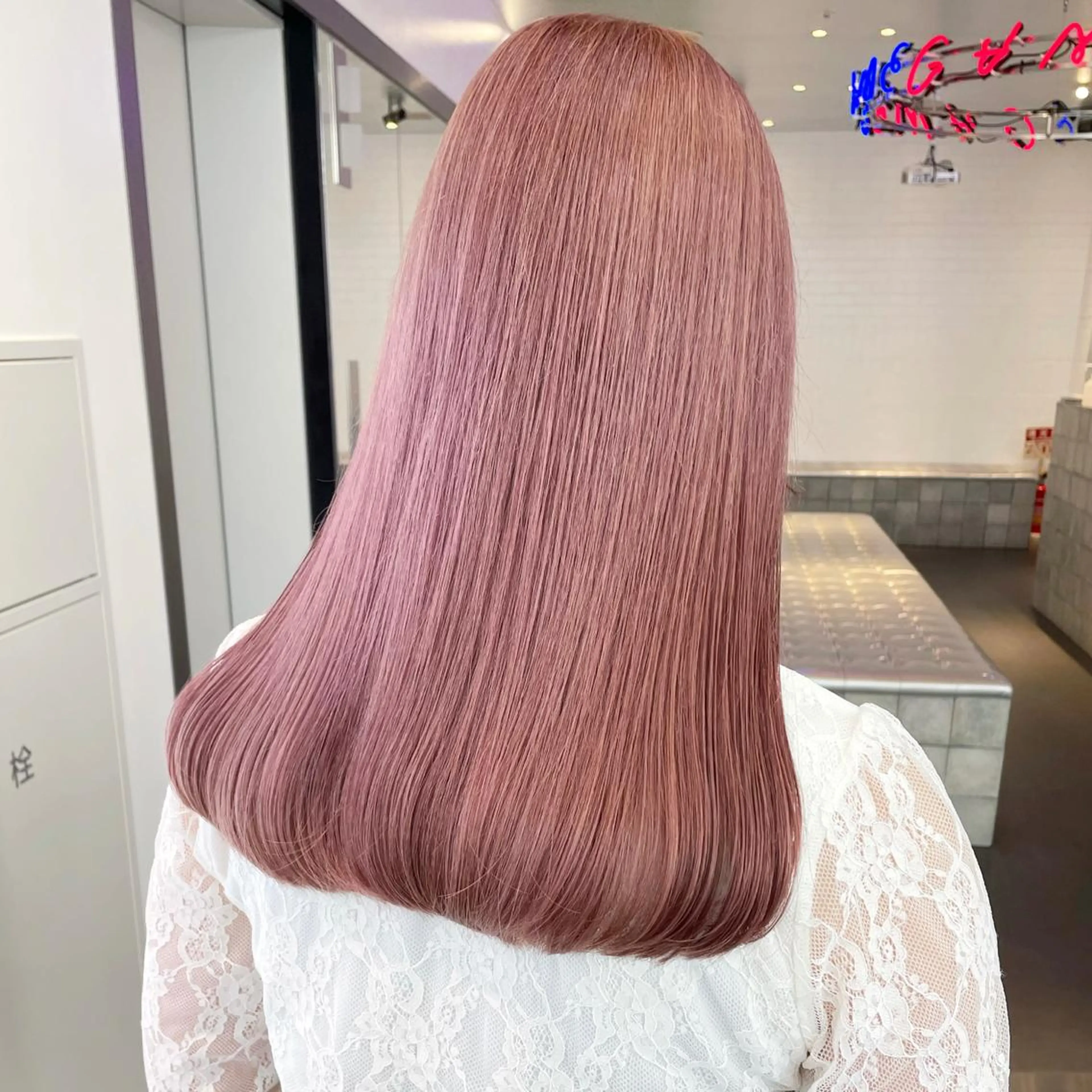 ショート カラー ヘアアレンジ メンズ キッズ ネイル マツエク・マツパ アイブロウ ベージュカラー ピンクカラー ピンクベージュ カラーマツエク ピンク ヘアカラー トリートメント ボブ×柔らかいカラー 🩰misaki𓍼のヘアスタイル