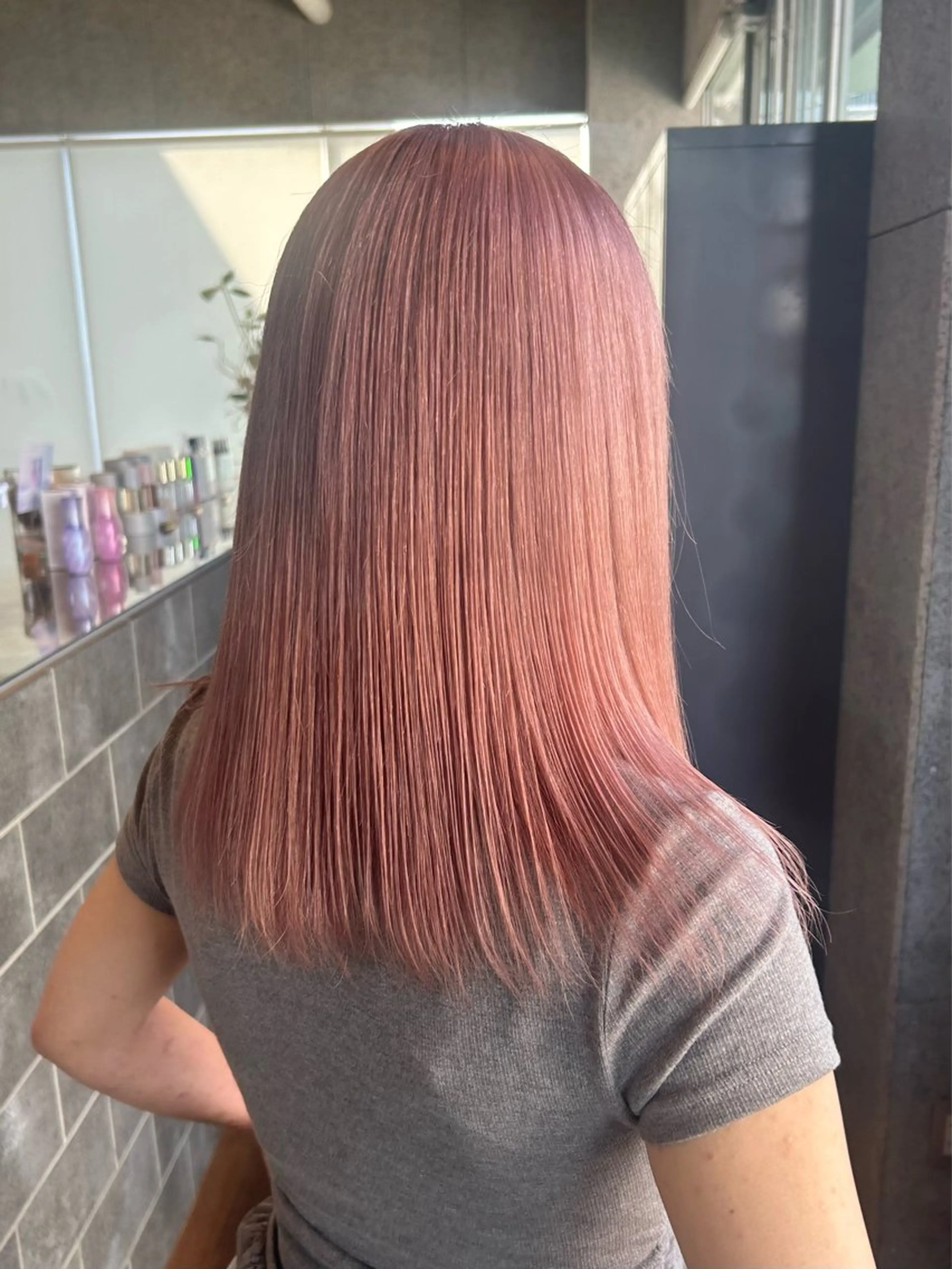 カラー ベージュカラー ブリーチ ピンクカラー ピンクベージュ 髪質改善 ヘアカラー トリートメント 🎀艶ハイトーン特化 セナ🎀のヘアスタイル