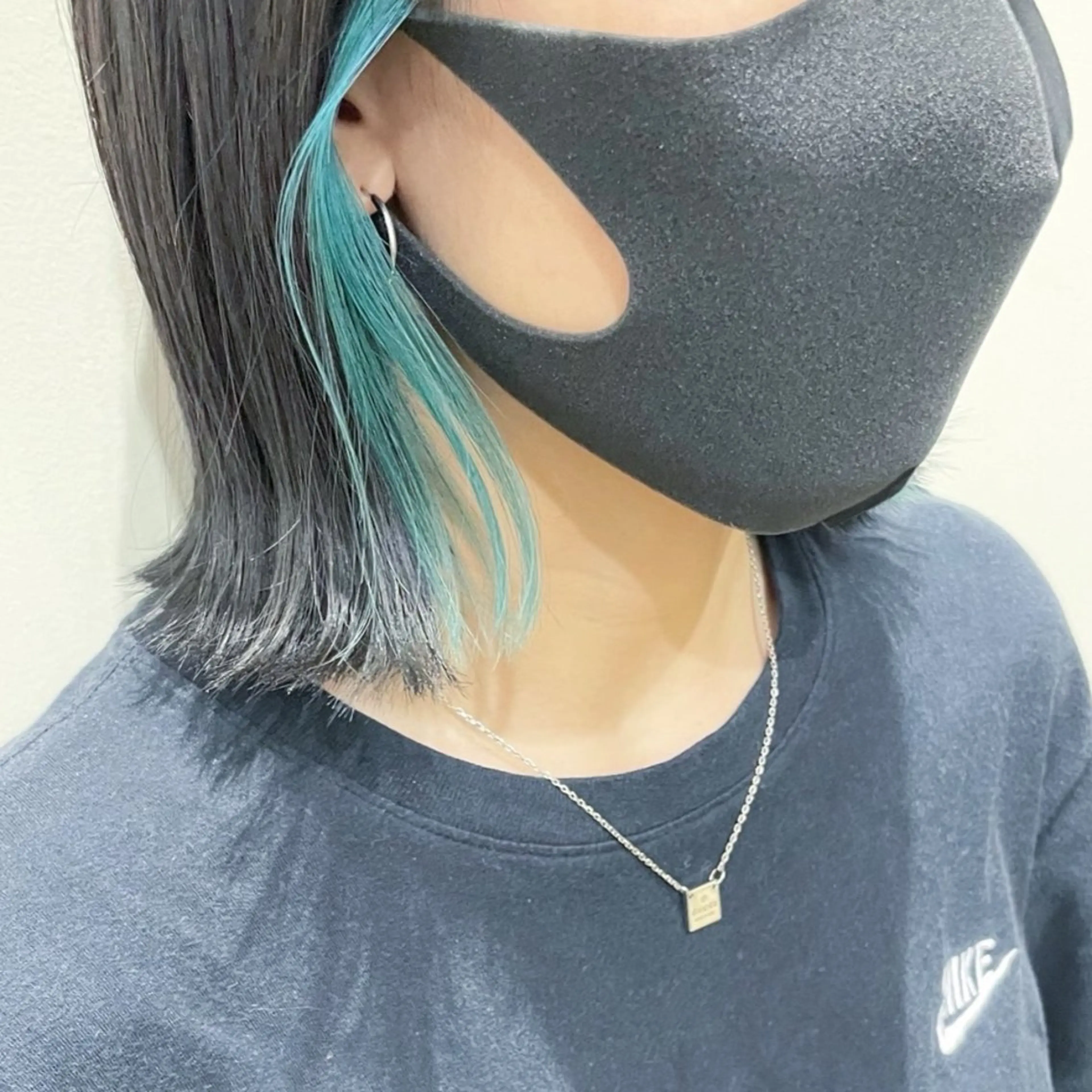 ショート カラー 佐々木 あやかのヘアスタイル