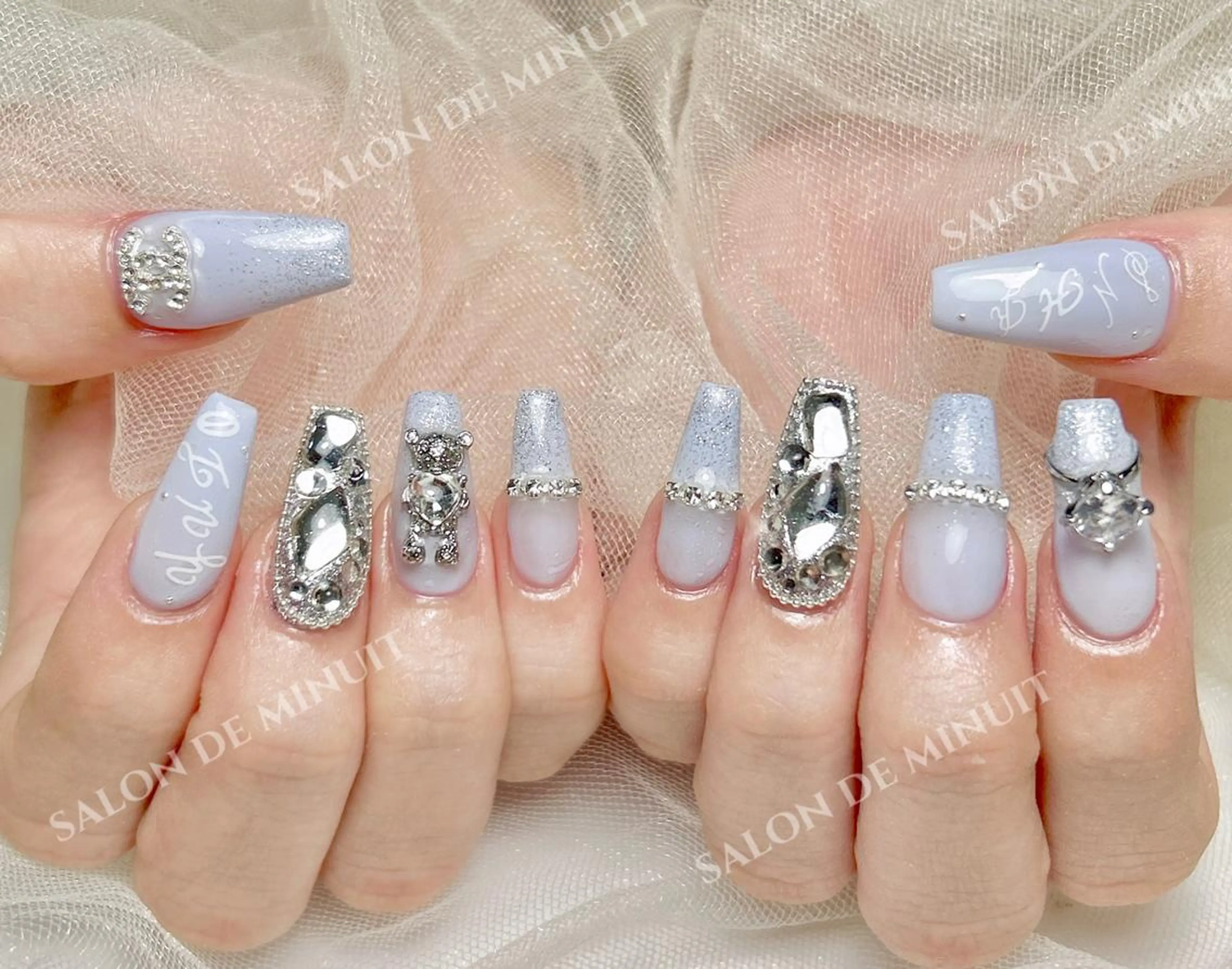 ネイル ハンドネイル ハンドケア Salon de Minuit🦩のネイルデザイン