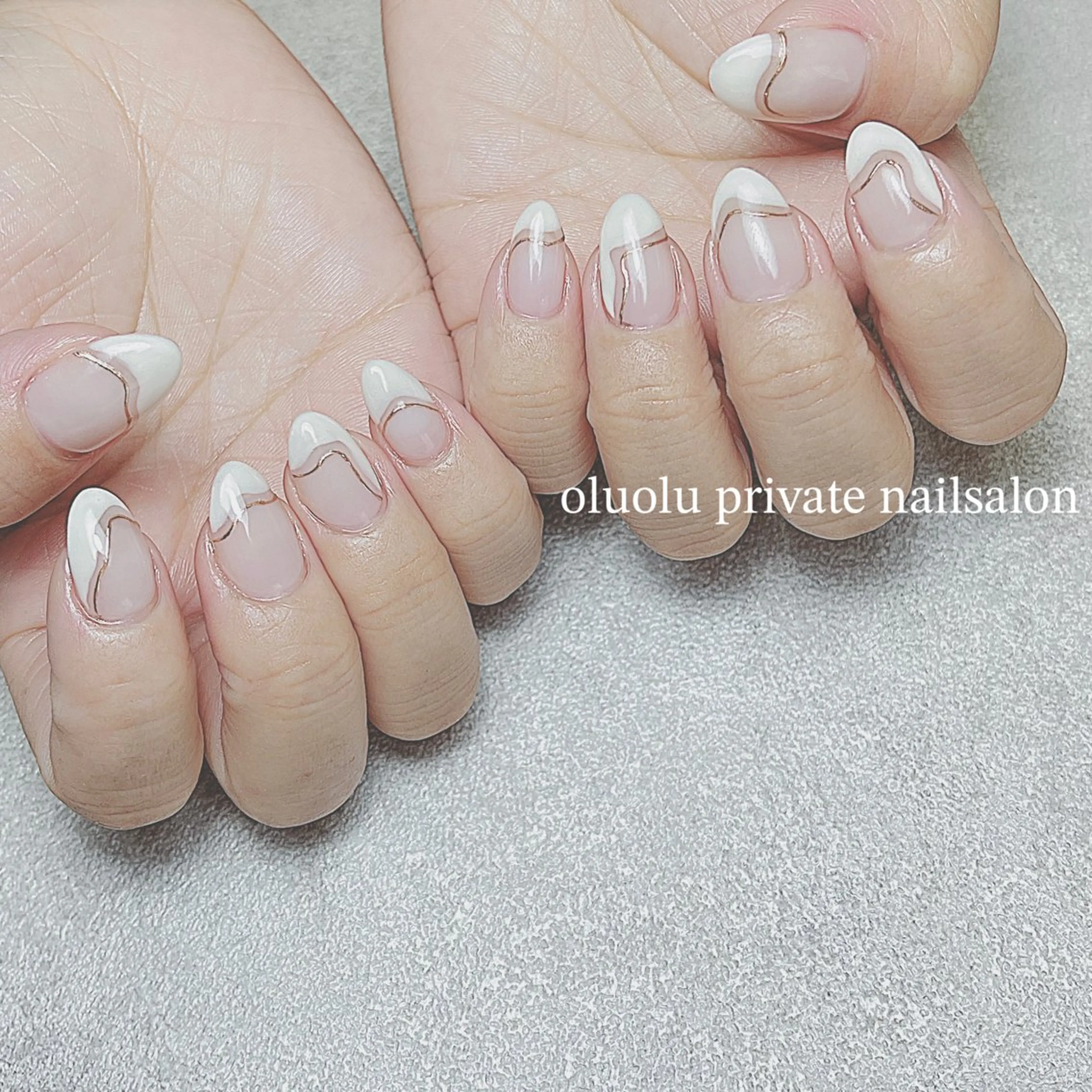 ネイル アートネイル フットネイル ミラーネイル ニュアンスネイル ホワイト ハンドネイル 大村 紬華のネイルデザイン