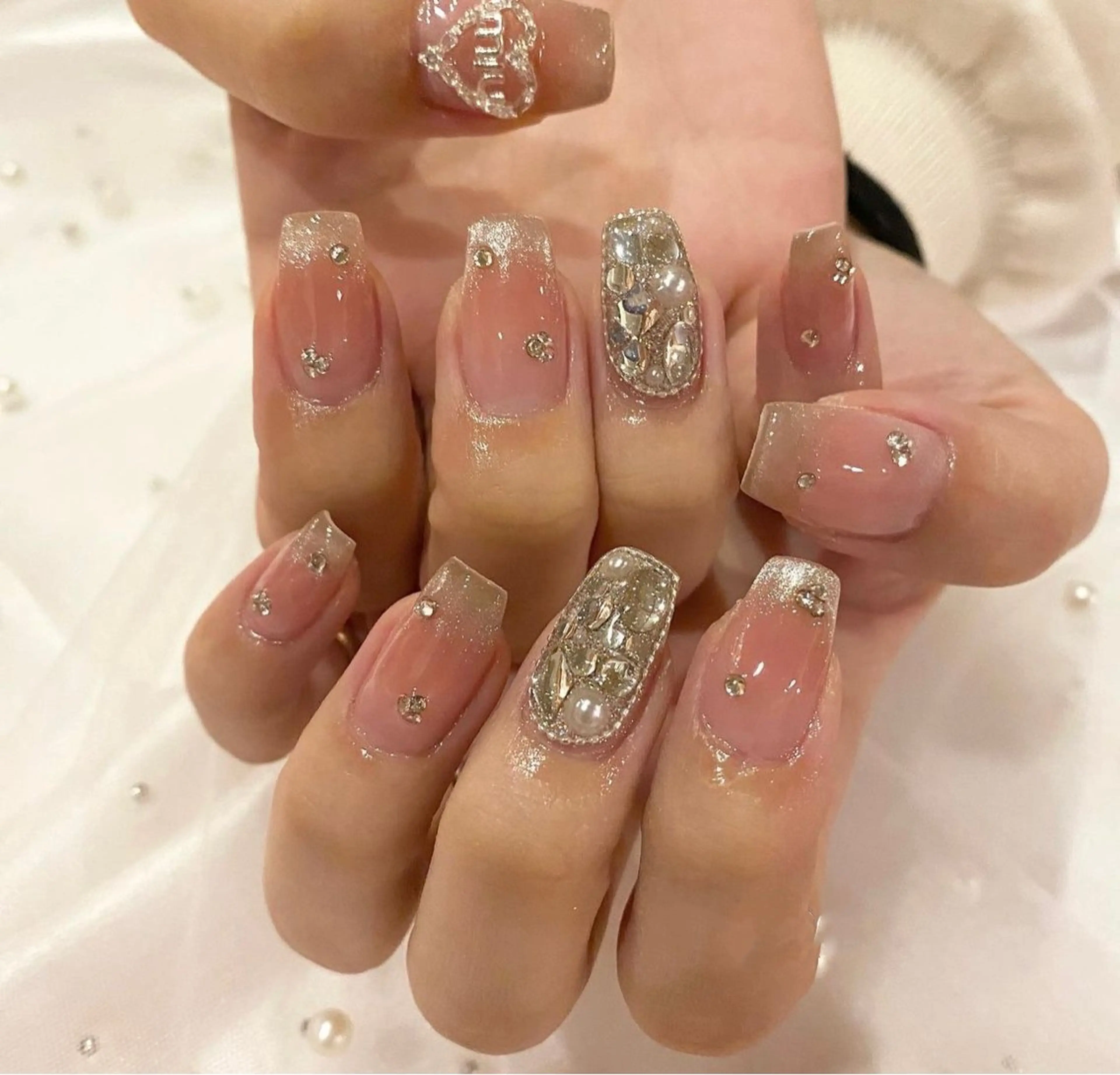 ネイル Miouミオン ネイルサロンのネイルデザイン