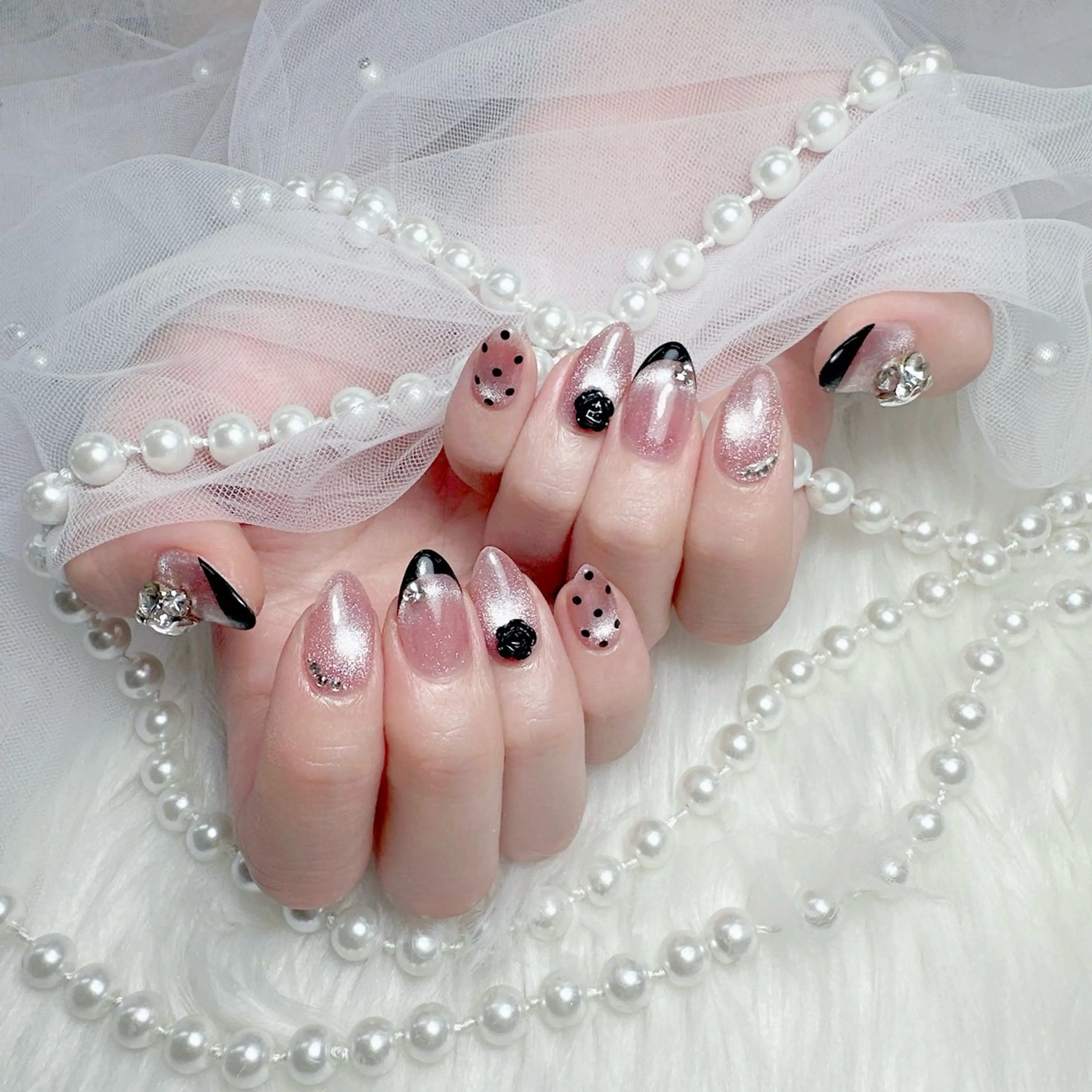 ネイル アートネイル ジェルネイル グラデーション キラキラネイル ラメ(グリッター) ハンドネイル Viola. 優花のネイルデザイン