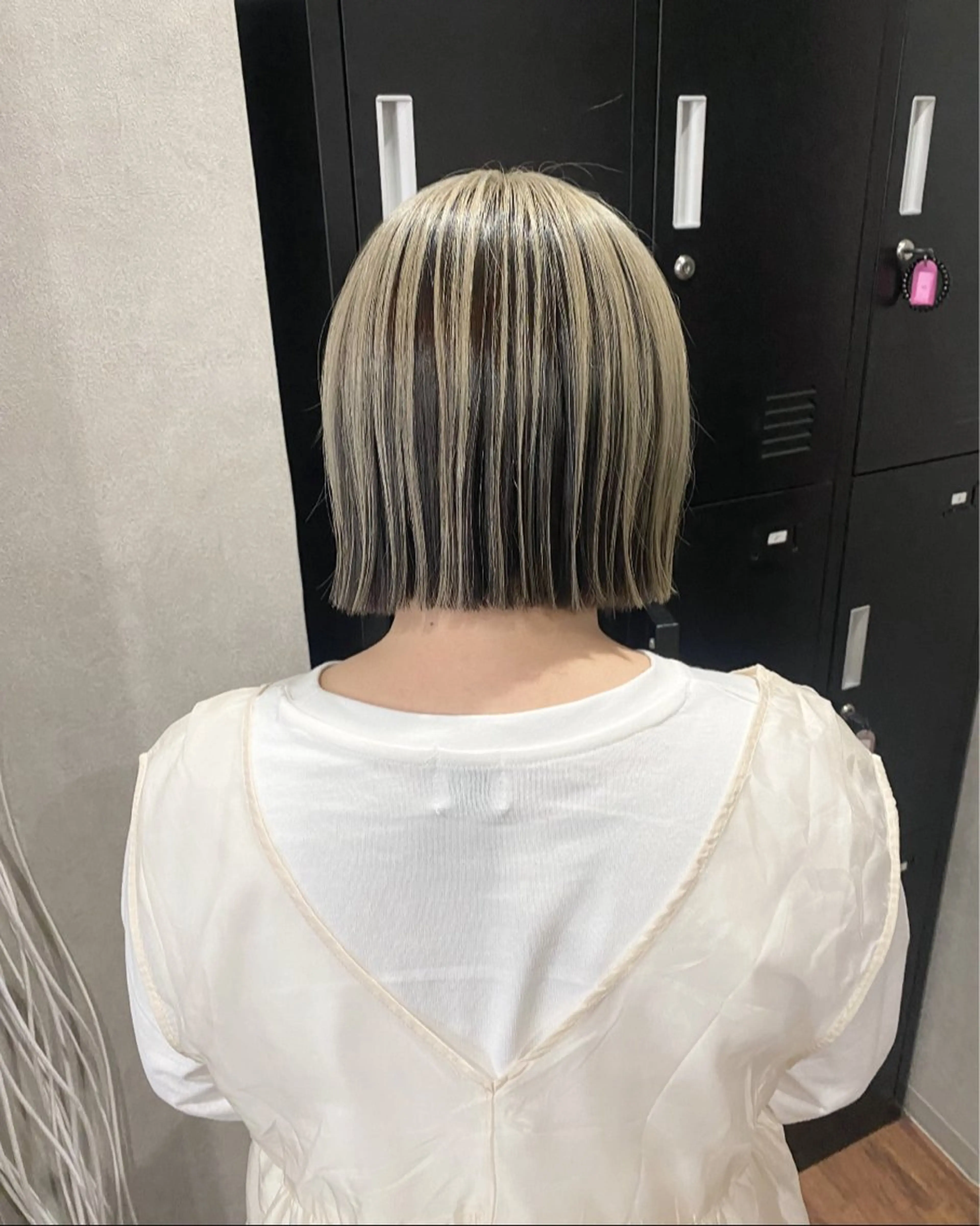 ミディアム _White所属・ＳＨＩ ＺＵのヘアスタイル