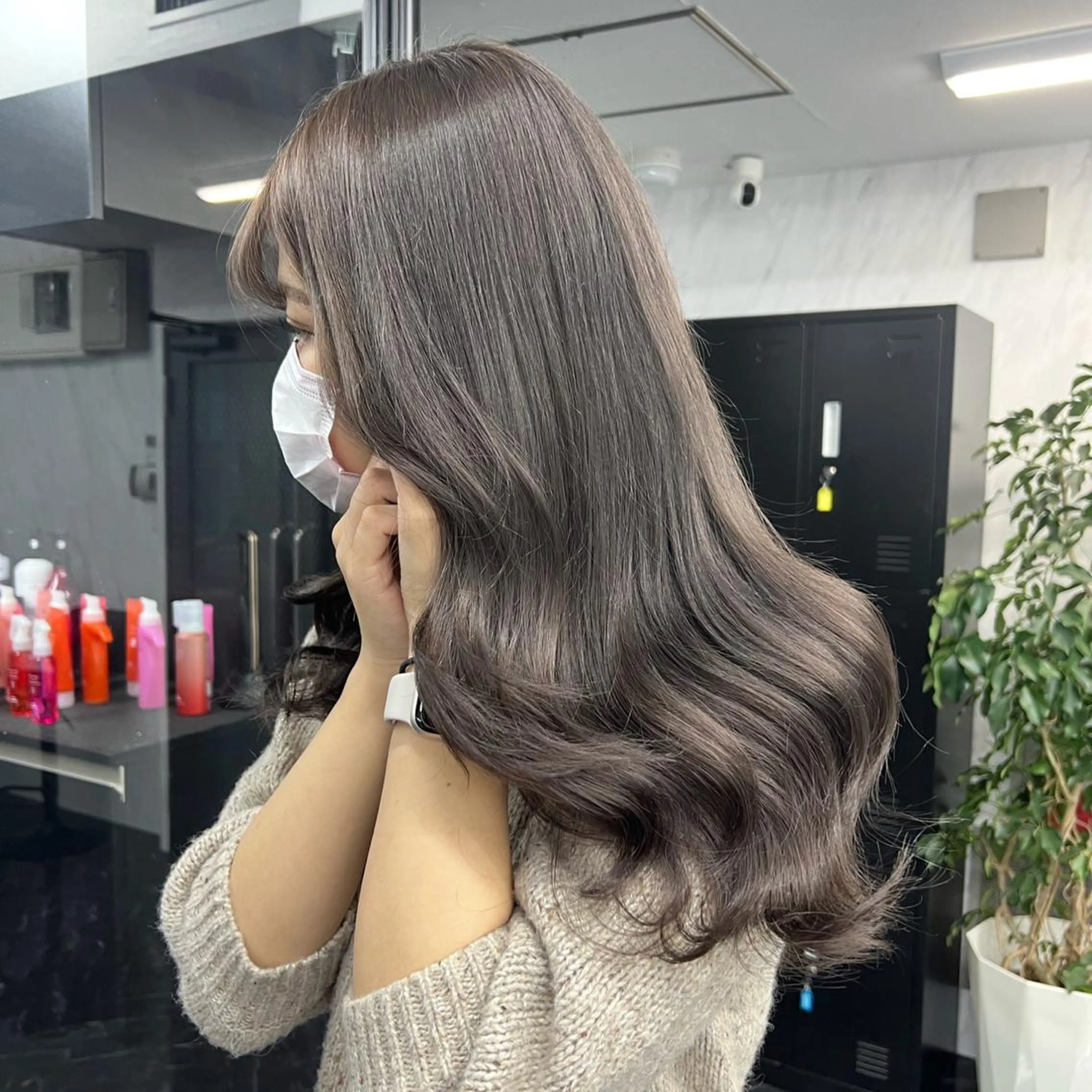 ロング カラー シールエクステ ハイトーンカラー エクステ ヘアカラー トリートメント シールエクステ特化 ハイトーン、NANAのヘアスタイル