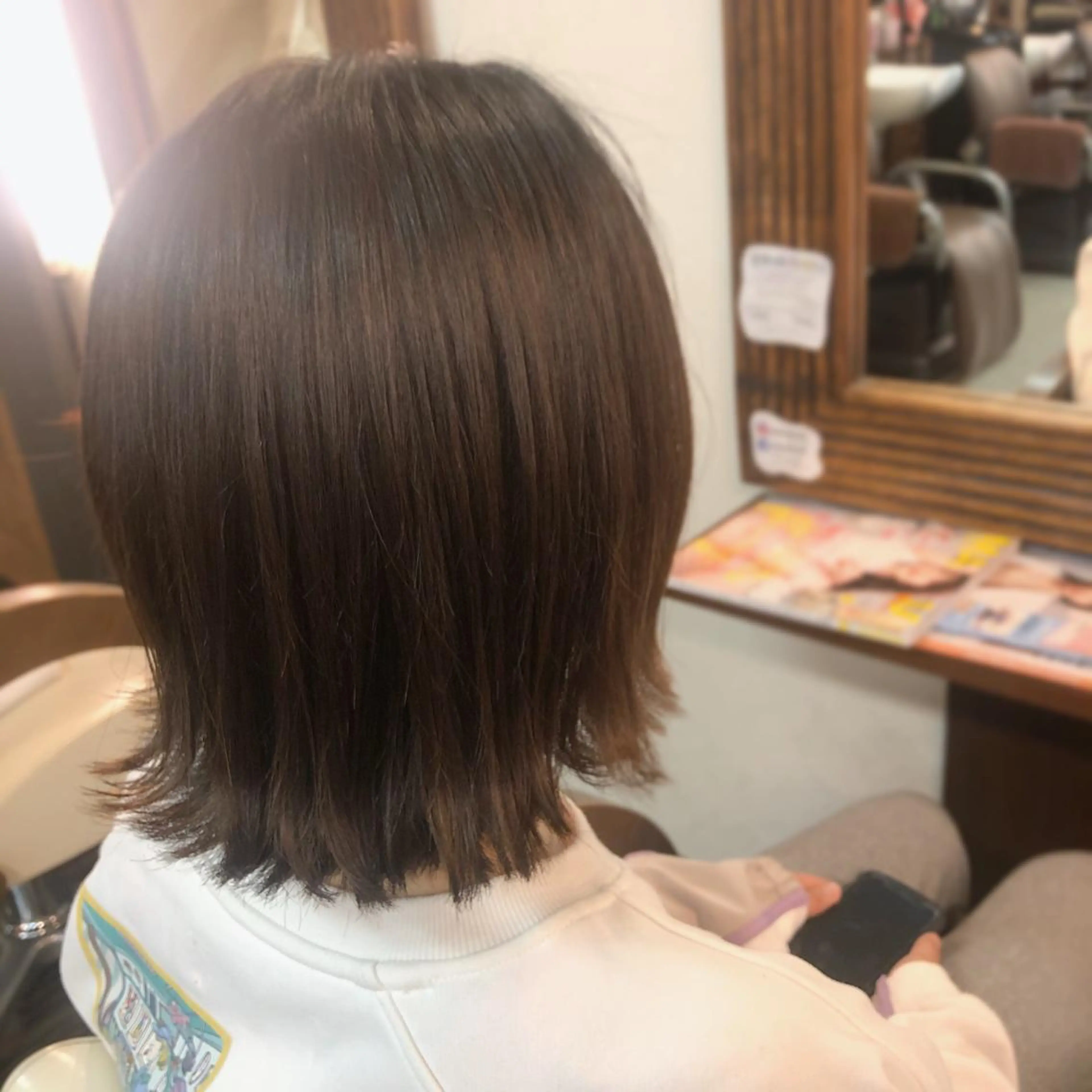 ミディアム カラー カット トリートメント 山崎 絵莉香のヘアスタイル