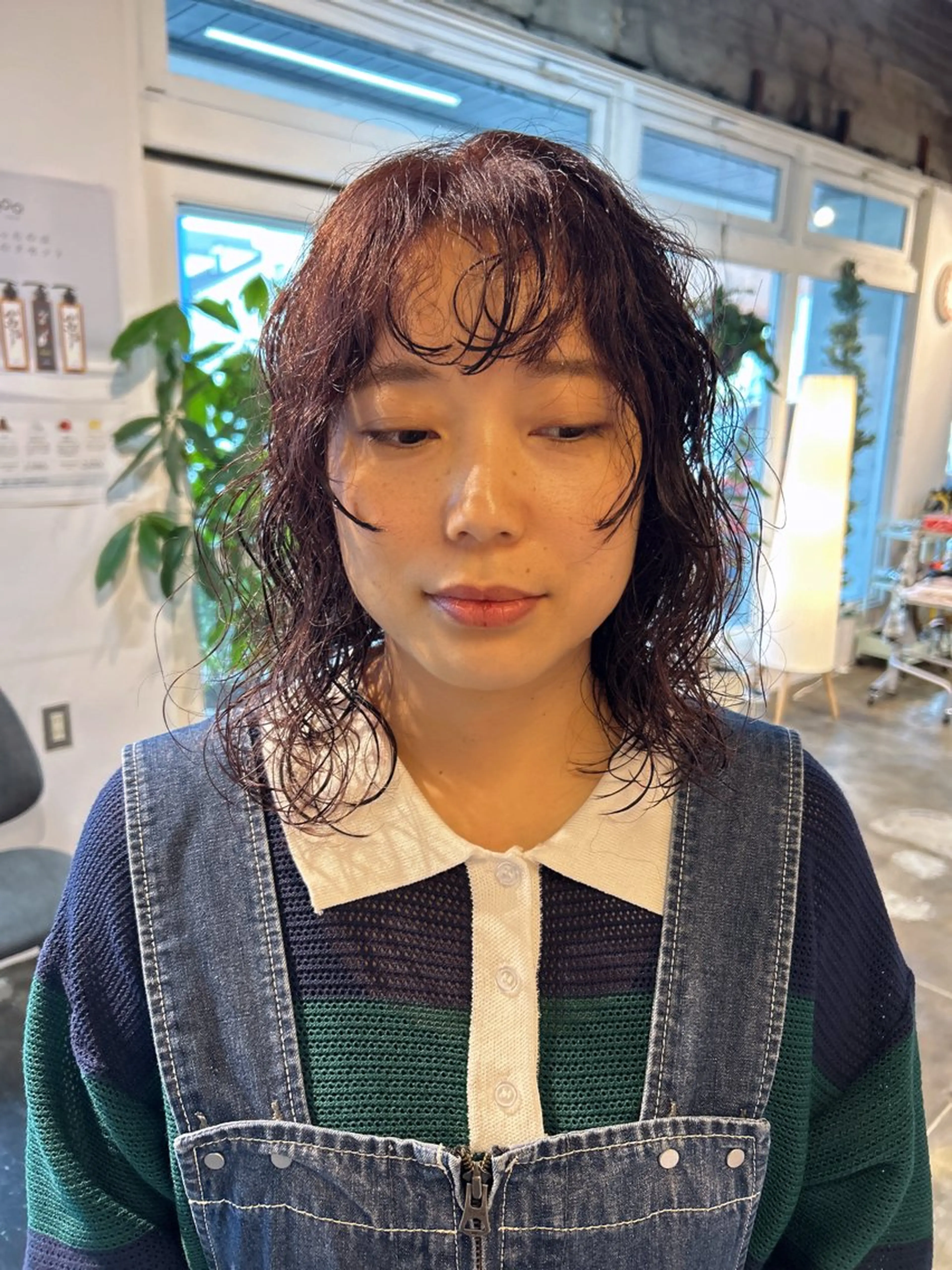 ミディアム ミディアムパーマ パーマ shiho/レイヤー /透明感カラーのヘアスタイル