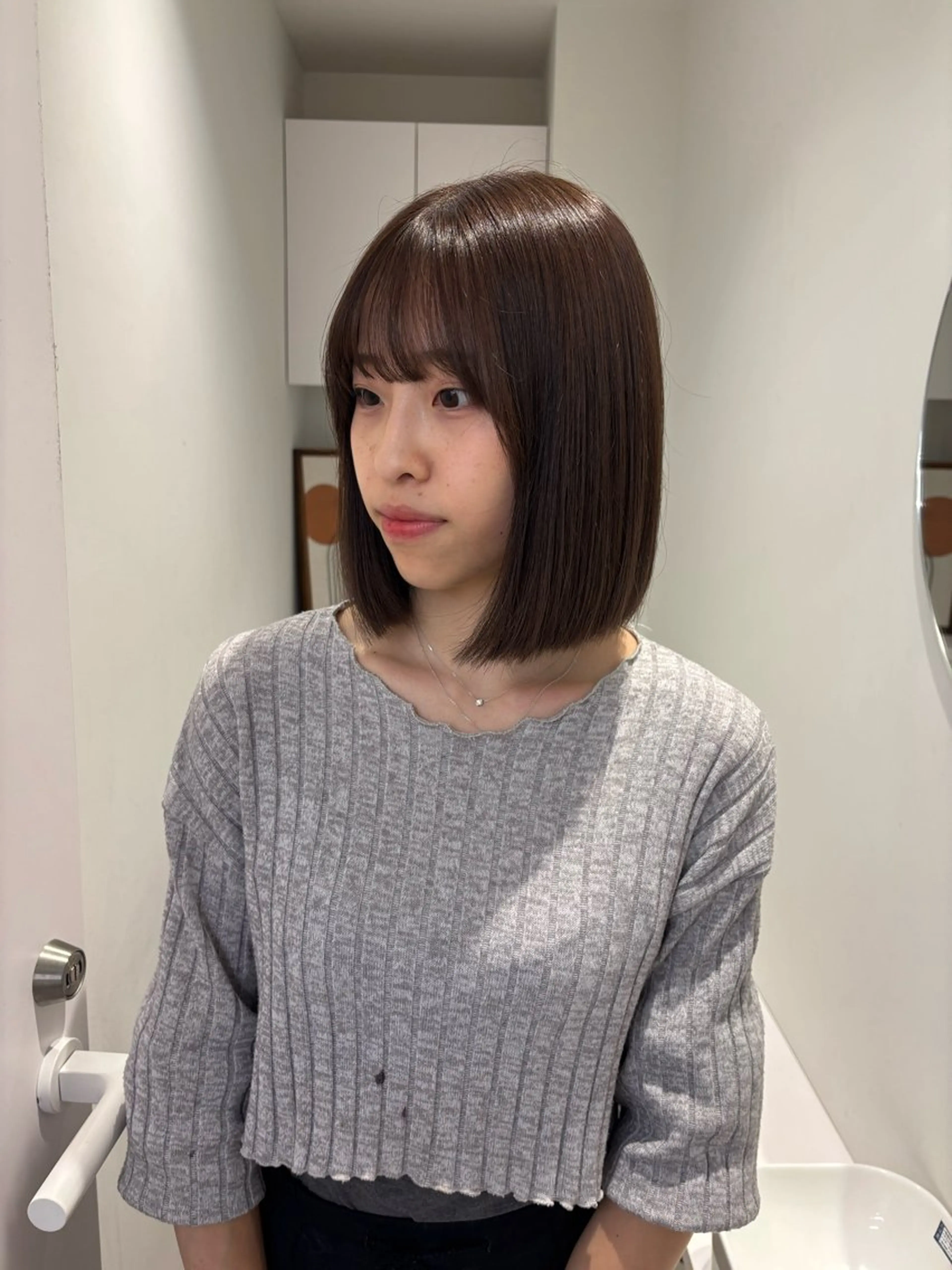 ショート カット ヘアカラー リン🔔ボブ cut ベージュカラー🤎のヘアスタイル