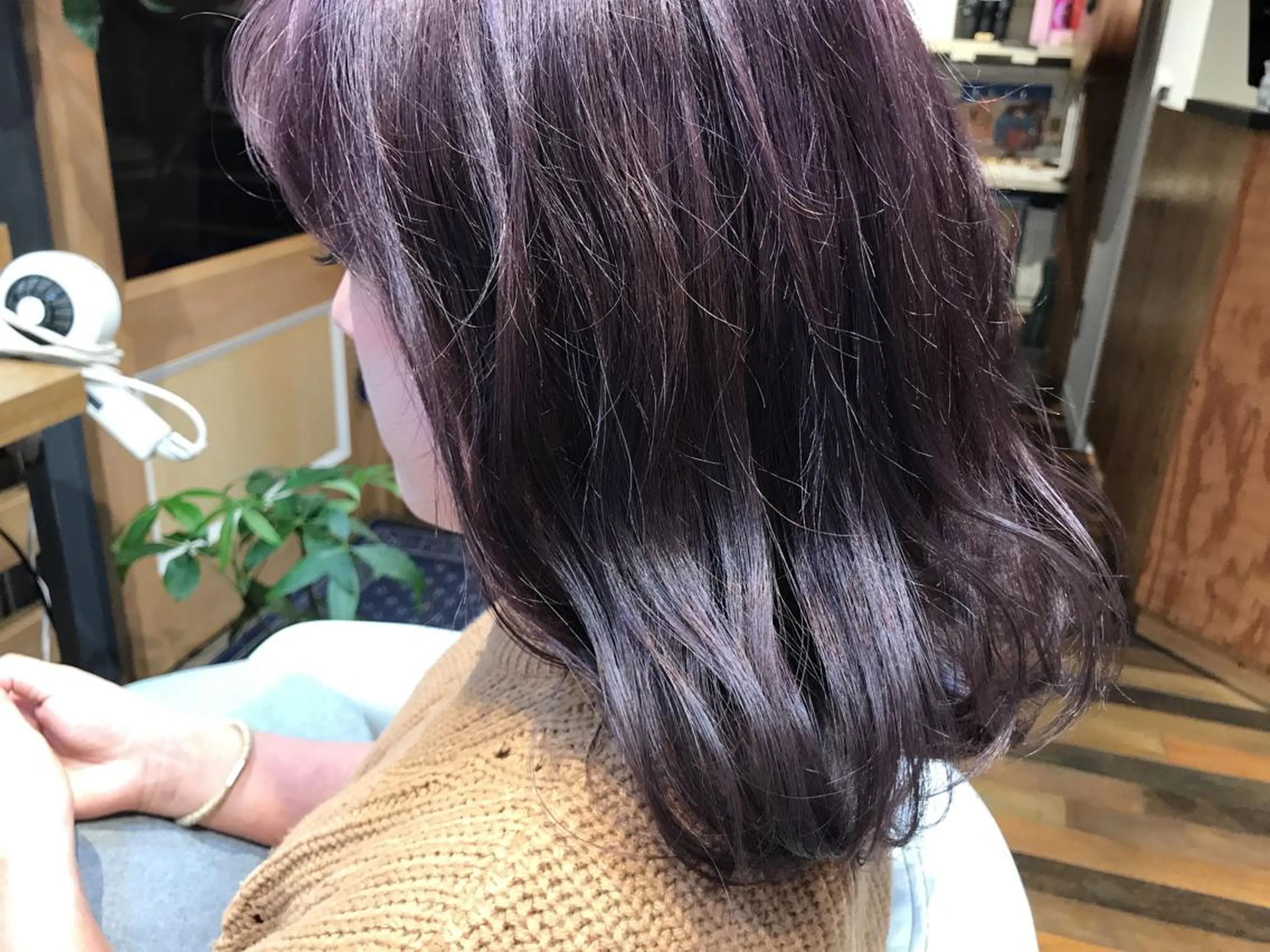 ミディアム カラー アッシュ ブリーチ ラベンダーカラー ラベンダーアッシュ ヒロミ/アレンジ/ アンニュイ/透け感のヘアスタイル