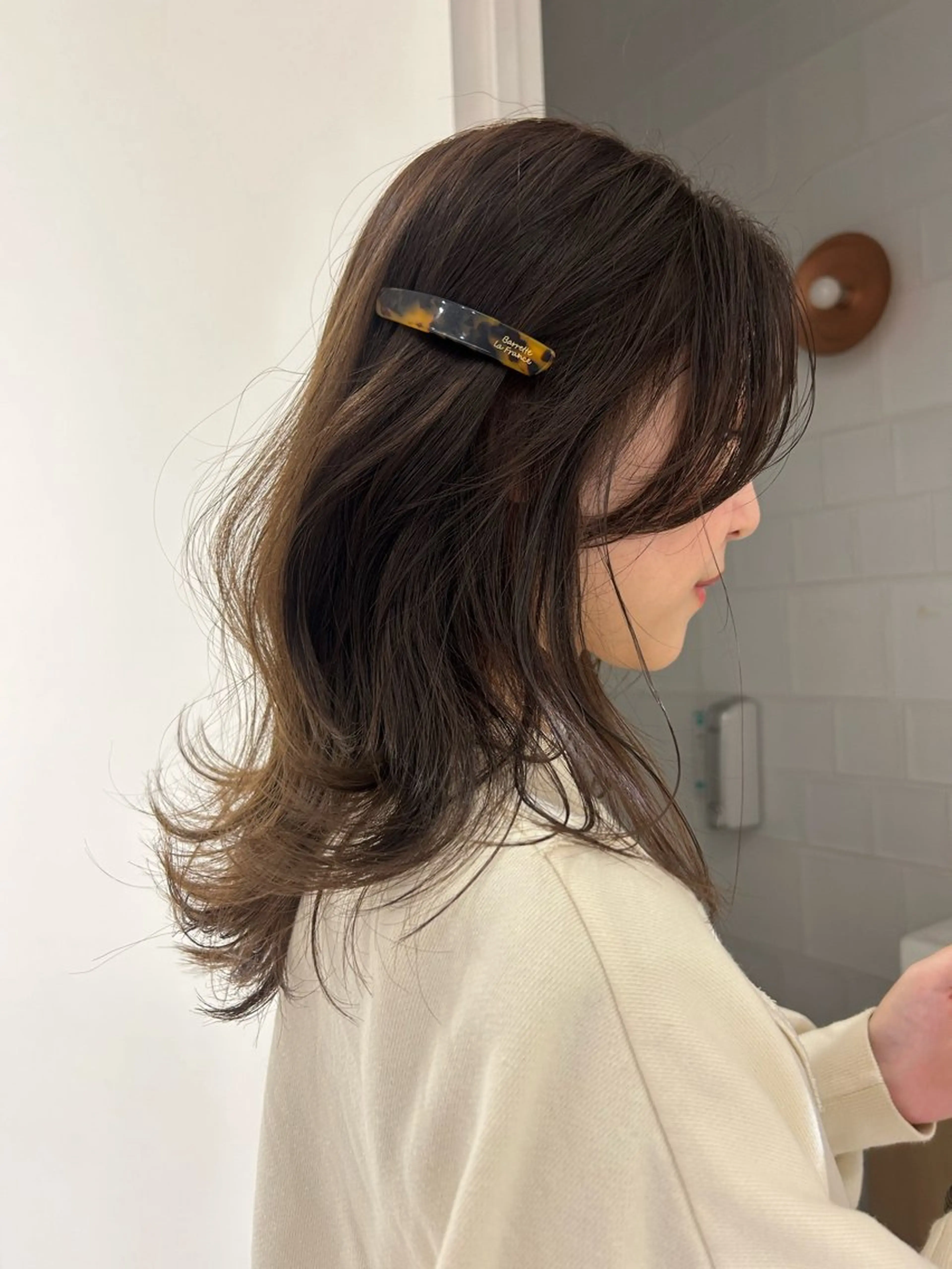 セミロング カラー ベージュカラー ヘアカラー オリーブベージュ/ ブリーチなし透明感のヘアスタイル