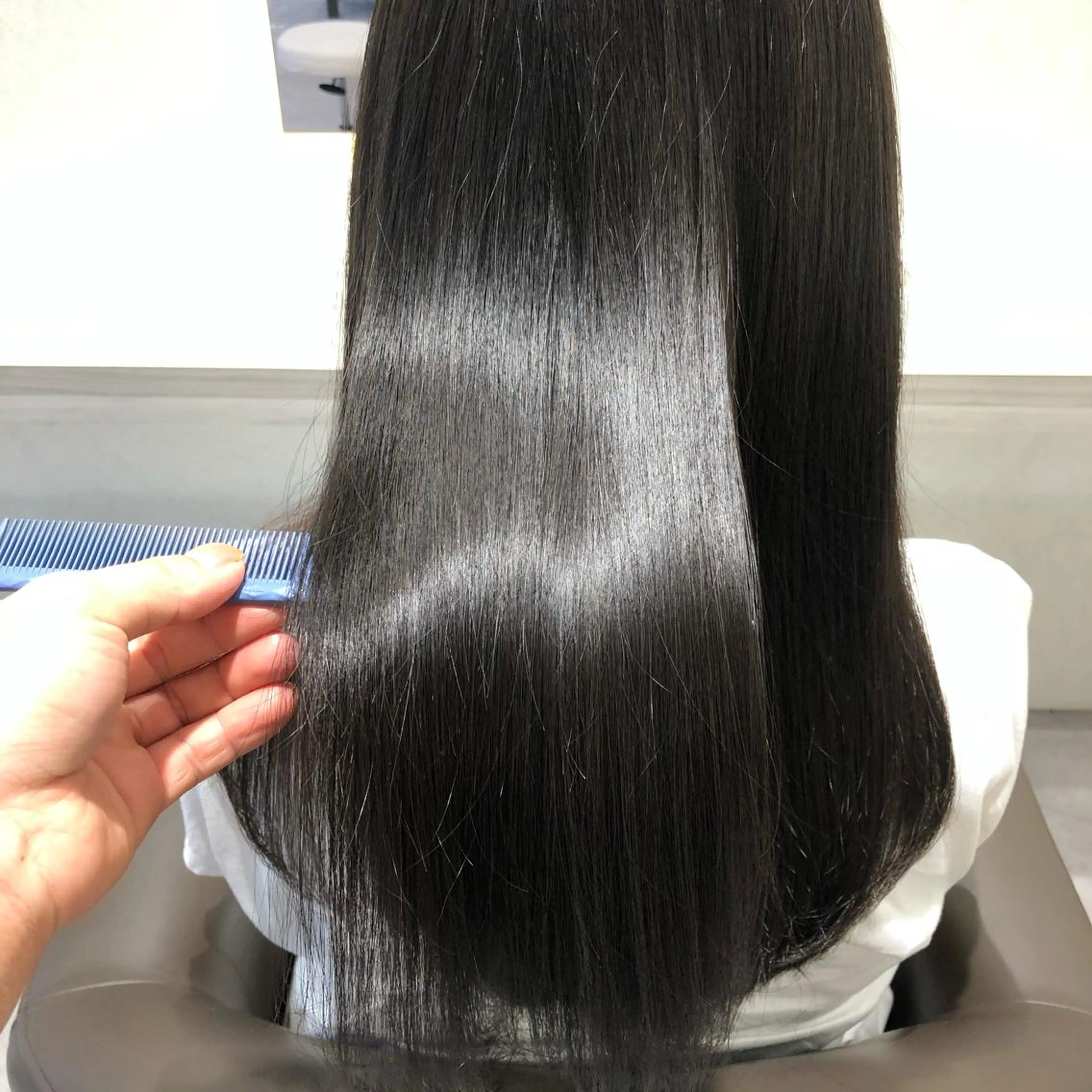 ロング ムトウセイマ/艶髪 /艶ケアWブリーチのヘアスタイル