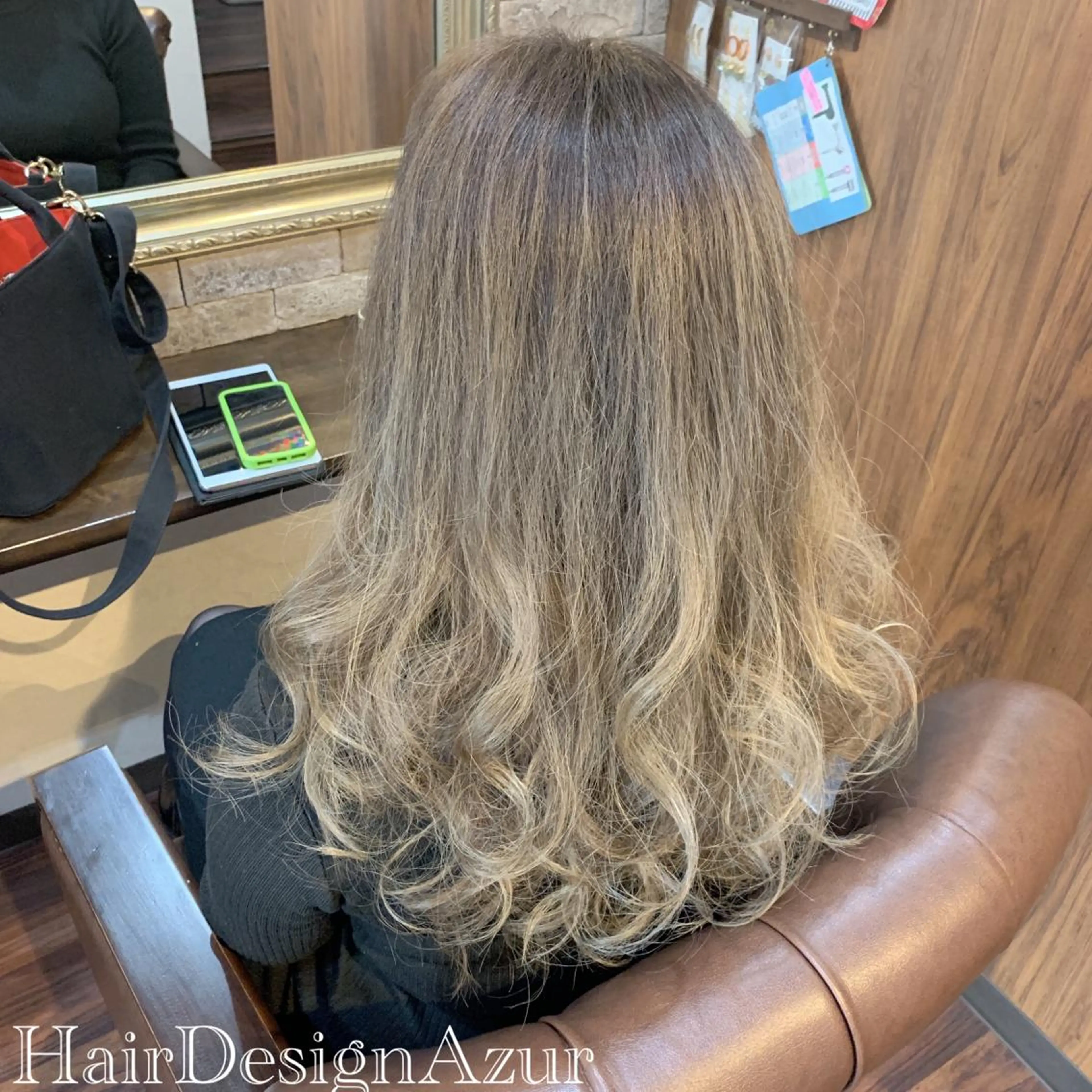 ロング HairDesign Azurのヘアスタイル