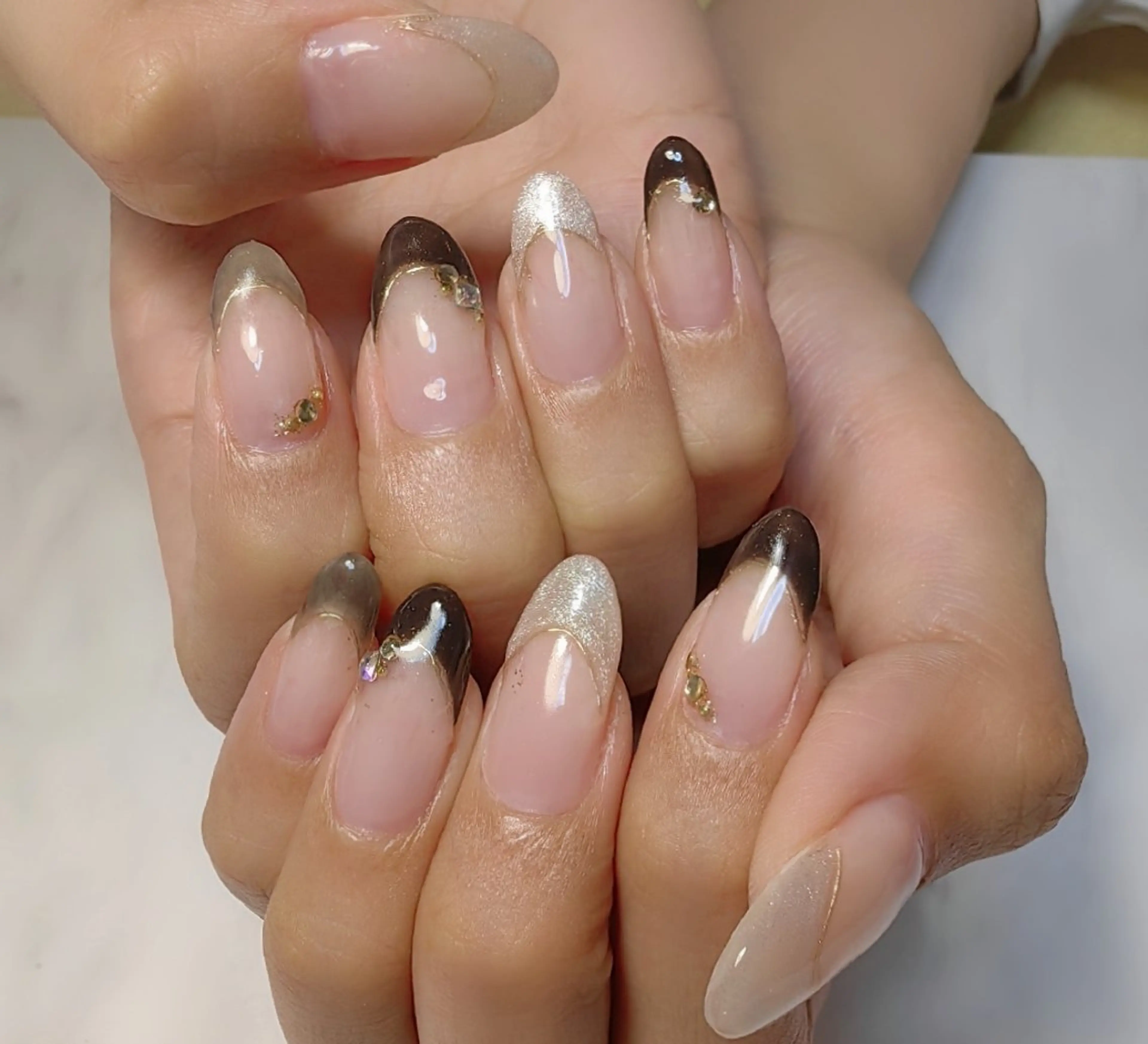 ネイル フレンチネイル ハンドネイル reve あやののネイルデザイン