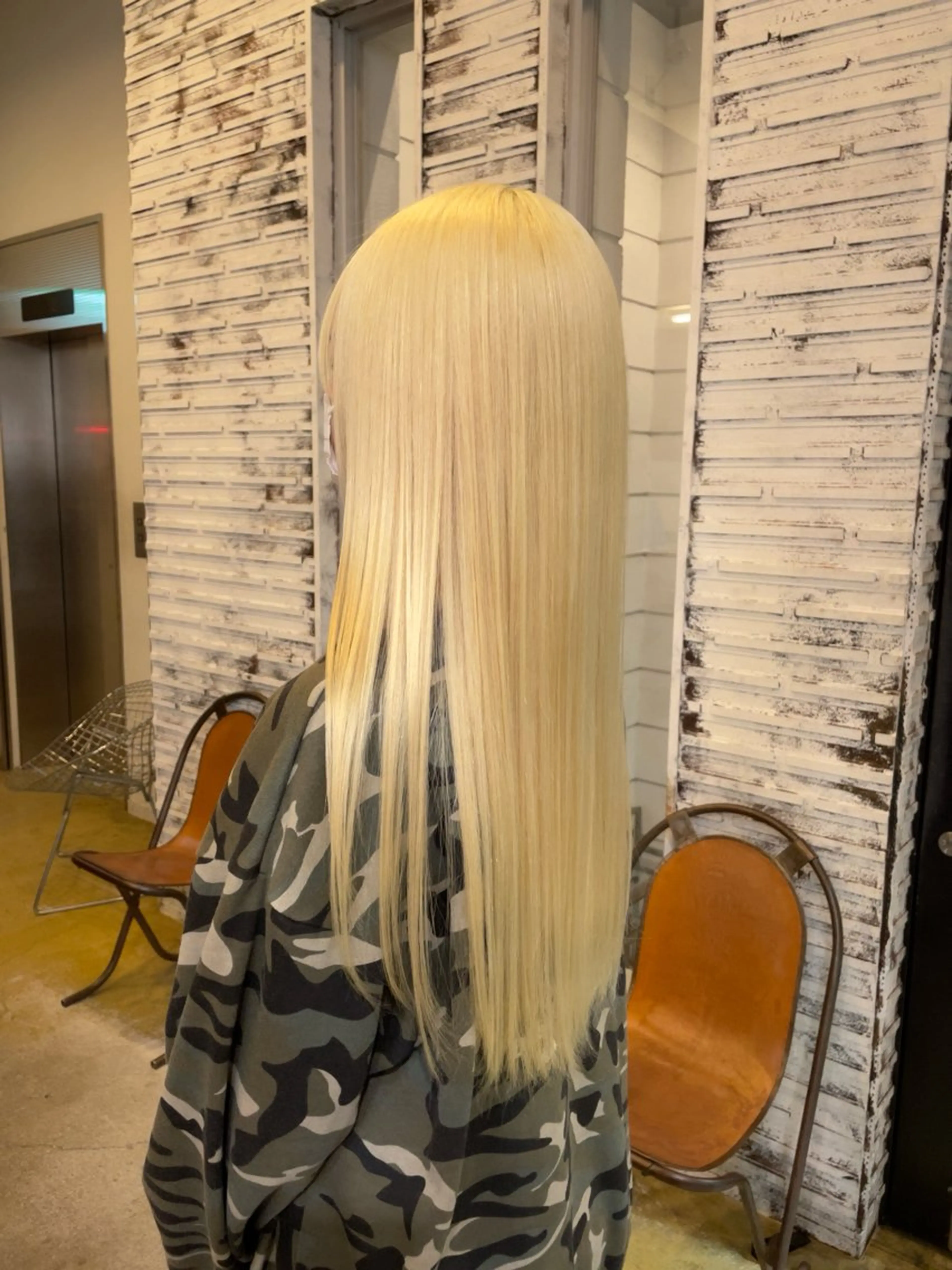 ロング ヘアカラー トリートメント アイブロウリフト パーマモデル/はなのヘアスタイル