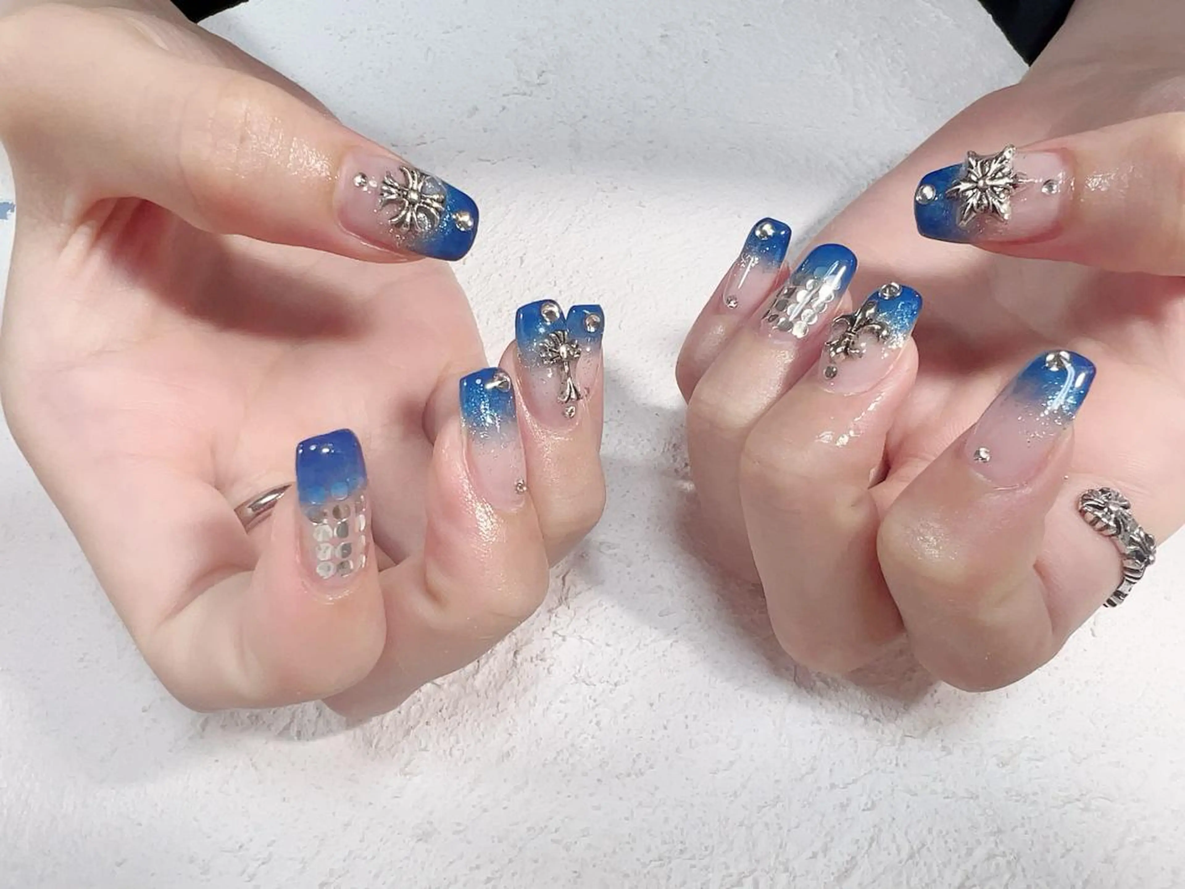 ネイル 持ち込み Regaro i.sのネイルデザイン