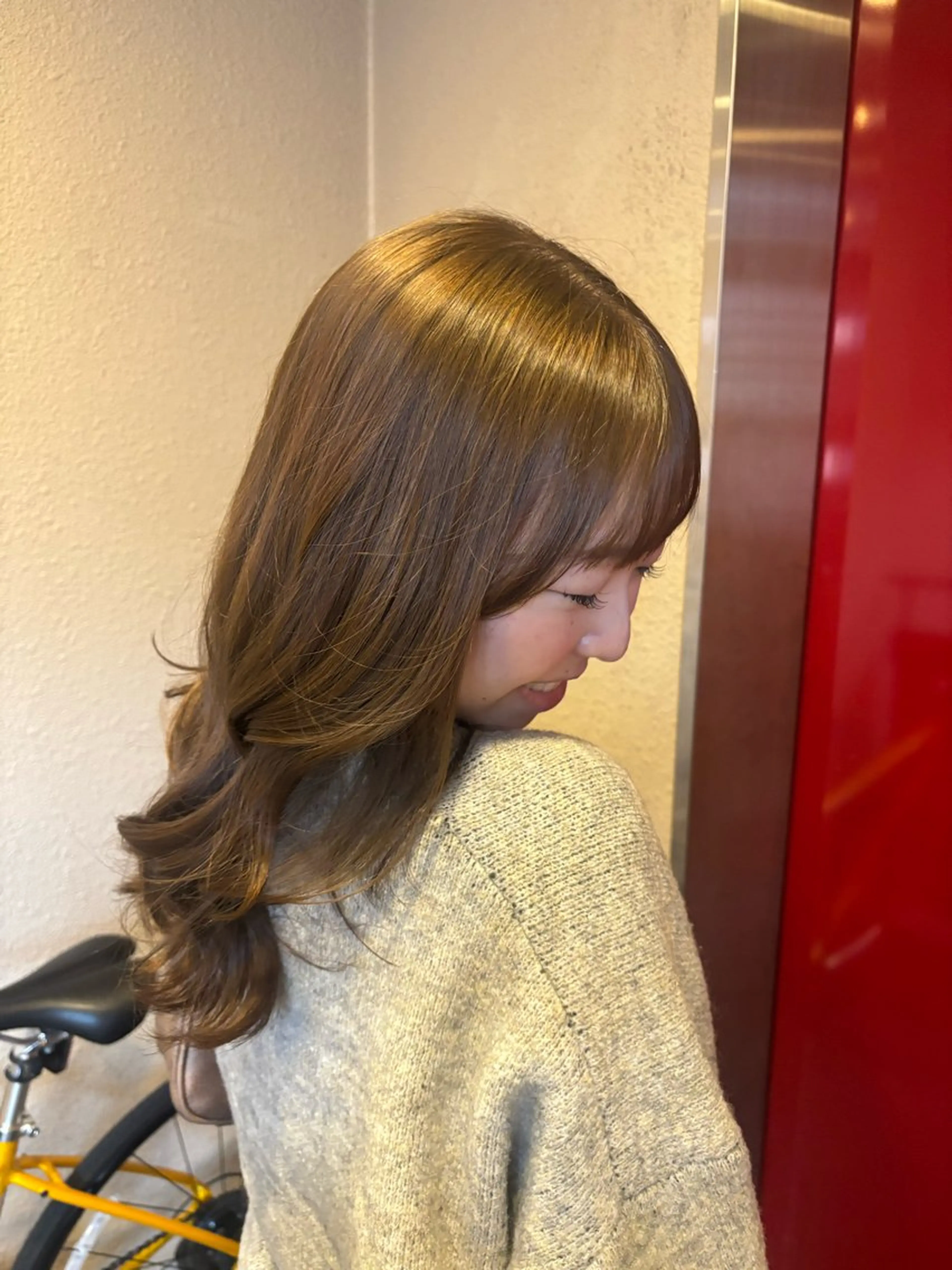 セミロング カラー ベージュカラー ブリーチ ブリーチなしカラー オリーブベージュ 韓国風ヘア カット ヘアカラー 🫧いお/透明感艶 カラー/縮毛矯正🫧のヘアスタイル