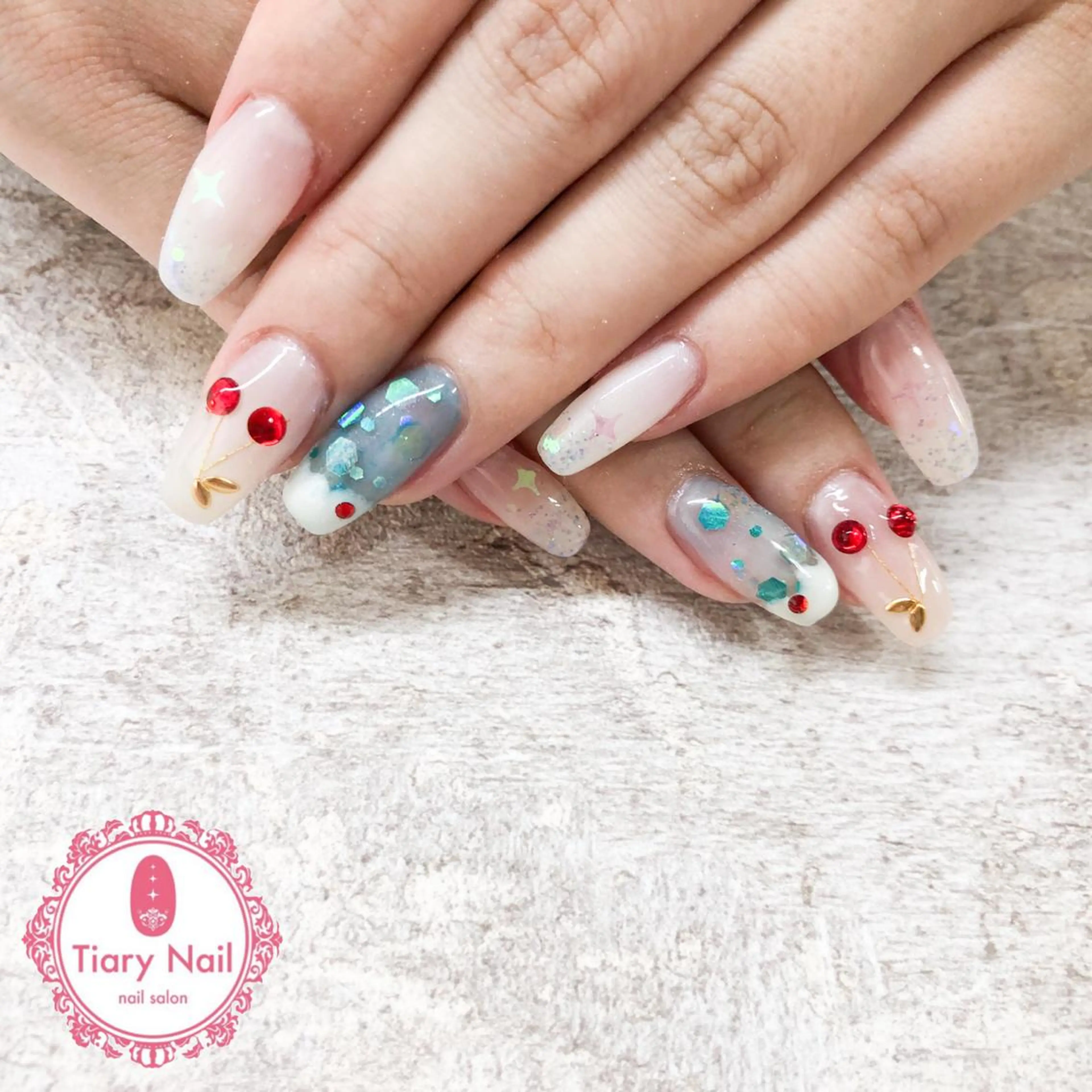 ネイル ハンドネイル tiarynail K Kのネイルデザイン