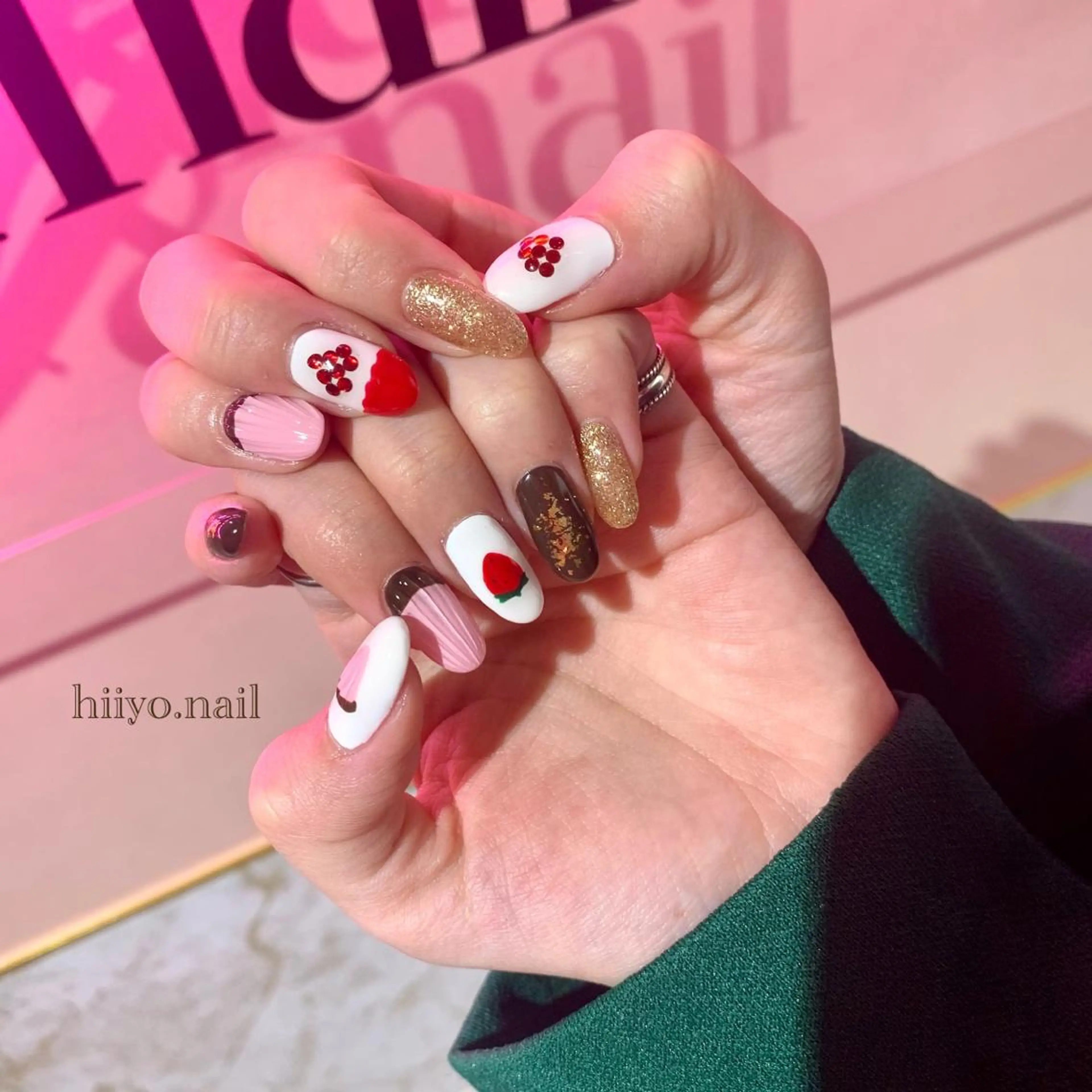 ネイル ピンク hiyo🫧ネイル /渋谷💍🎀のネイルデザイン